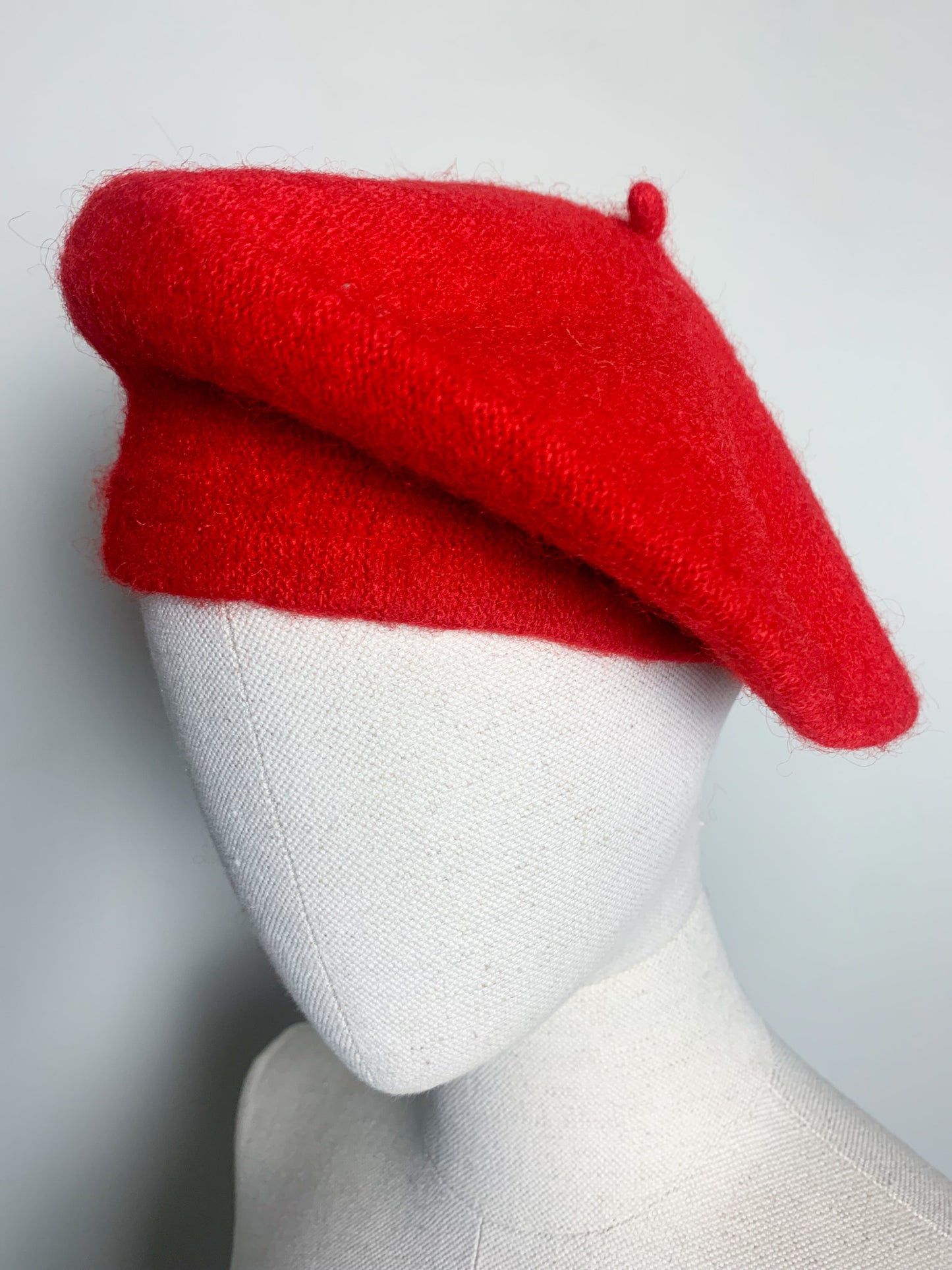 Béret Rouge Vif Classique - Mélange Laine & Acrylique - Neuf / Jamais Porté - Accessoire Intemporel