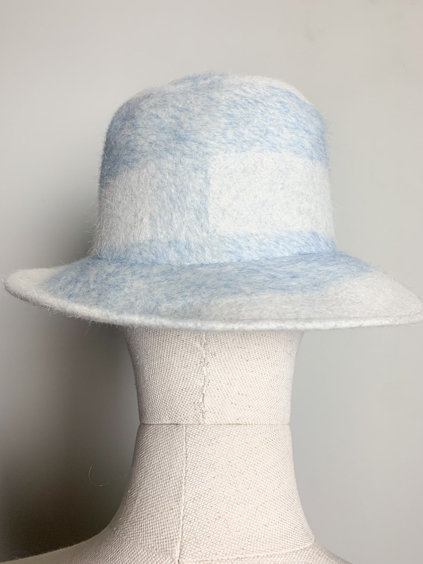 Chapeau Vintage Années 90/2000 - Poil de Laine Bleu Ciel & Blanc - Made in France - Taille Unique