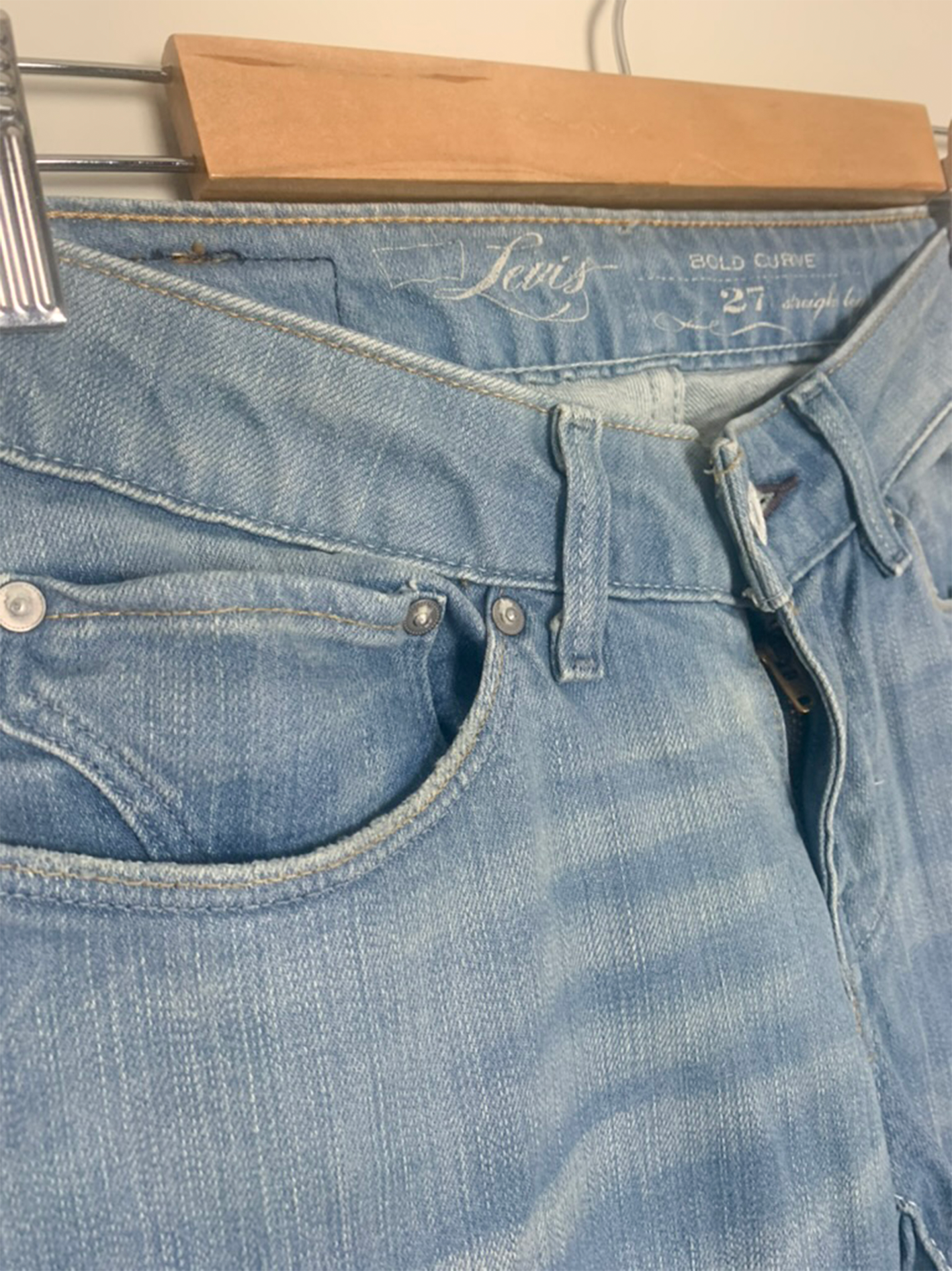 Jean bold curve straight Levis
