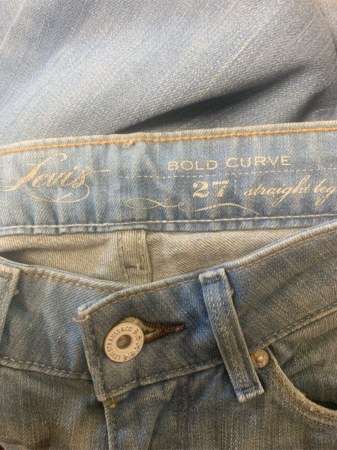 Jean bold curve straight Levis
