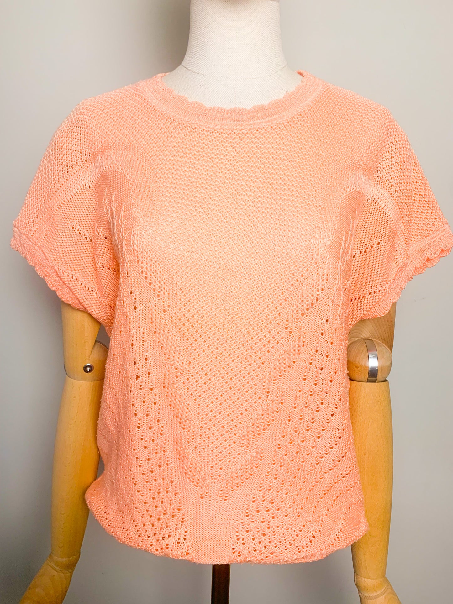 Top en maille manches courtes rose saumon vintage