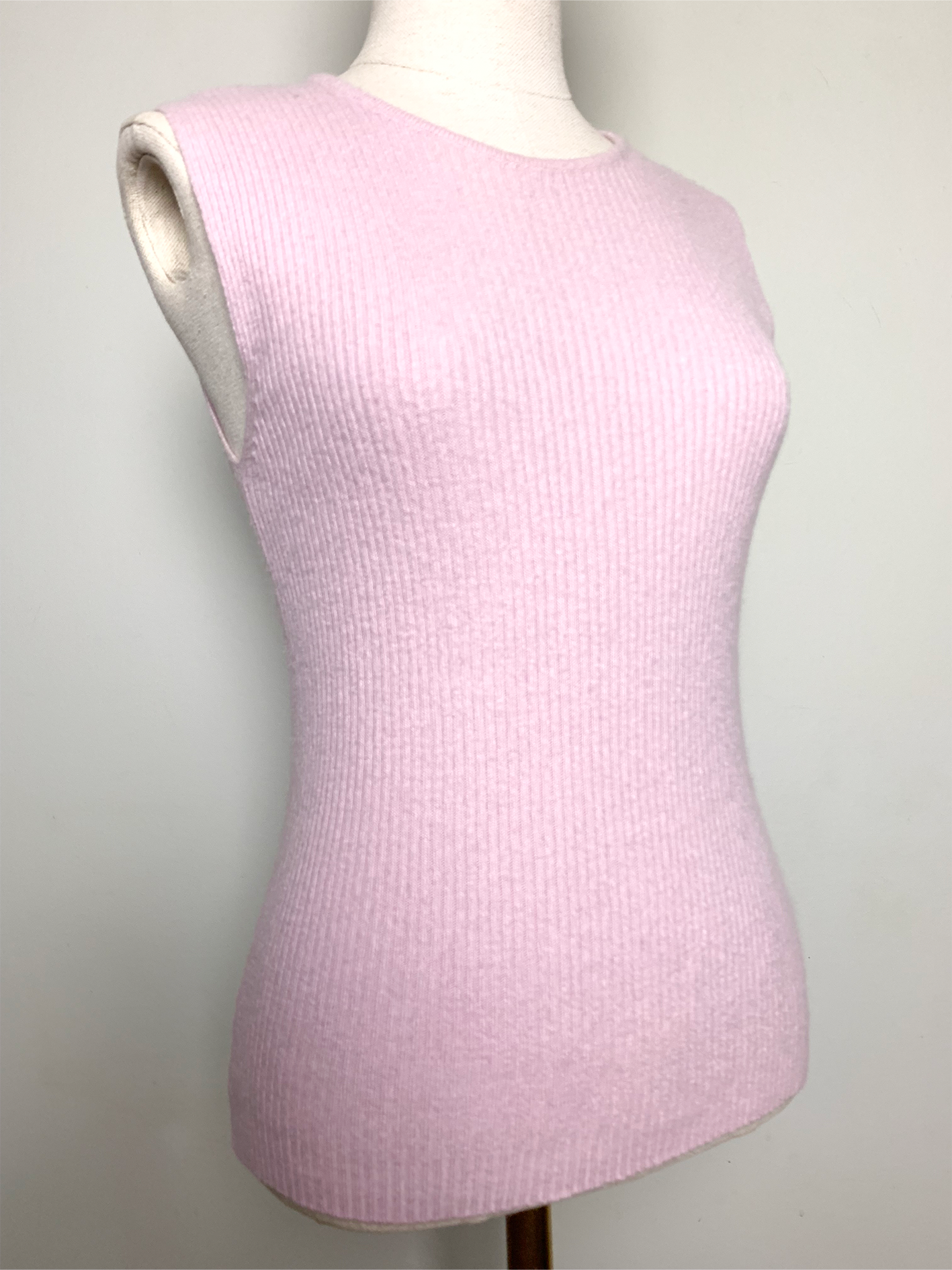 Pull sans manche rose mélange cachemire