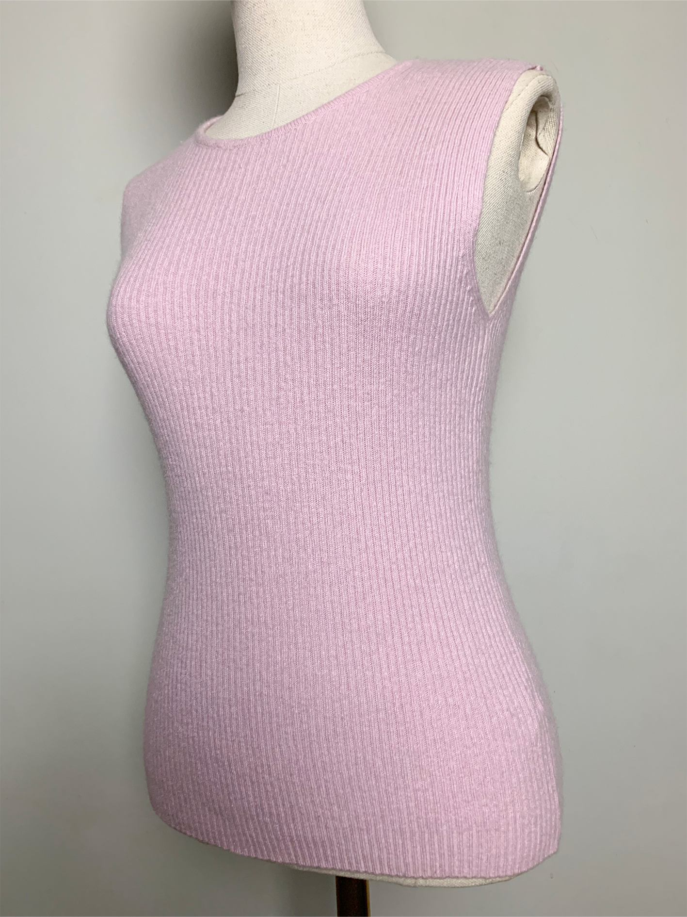 Pull sans manche rose mélange cachemire