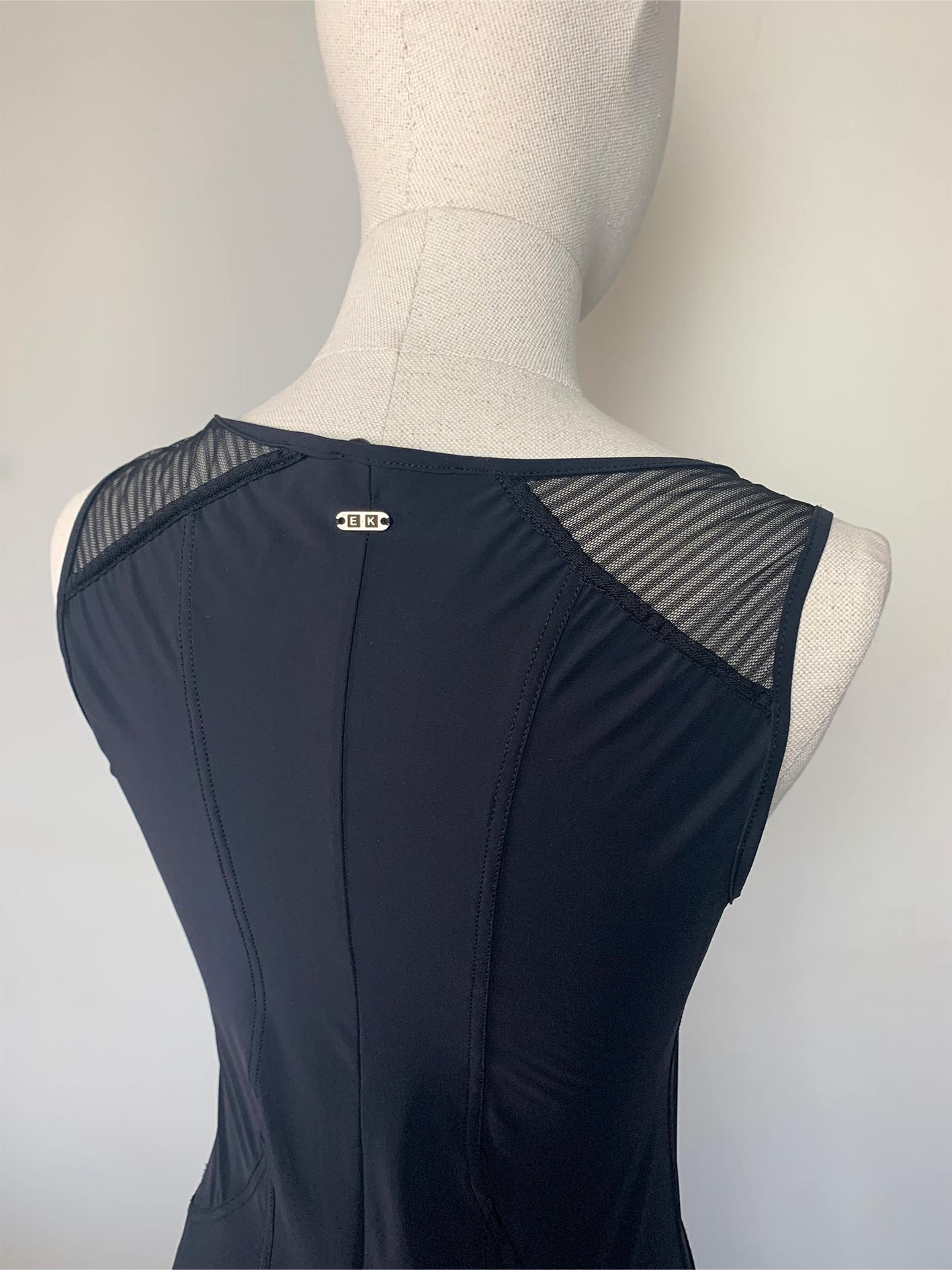 Robe noire en lycra, tulle et résille mi longue Eva Kayan
