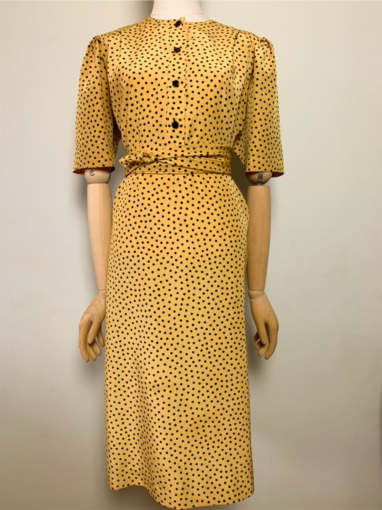 Robe midi fluide manches courtes jaune safran vintage Weimberg
