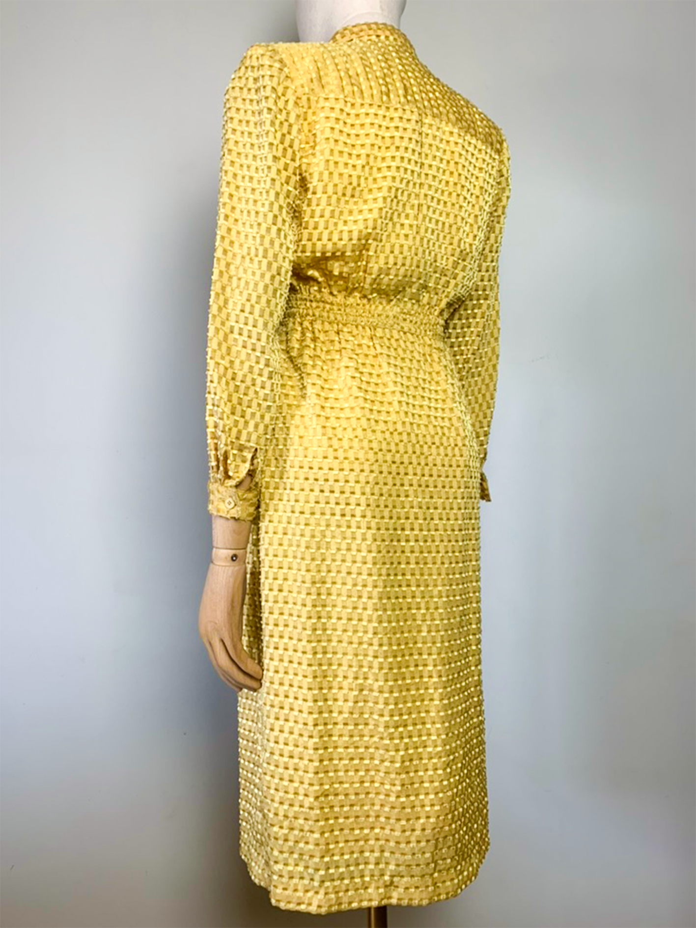 Robe glamour portefeuille jaune scintillante vintage