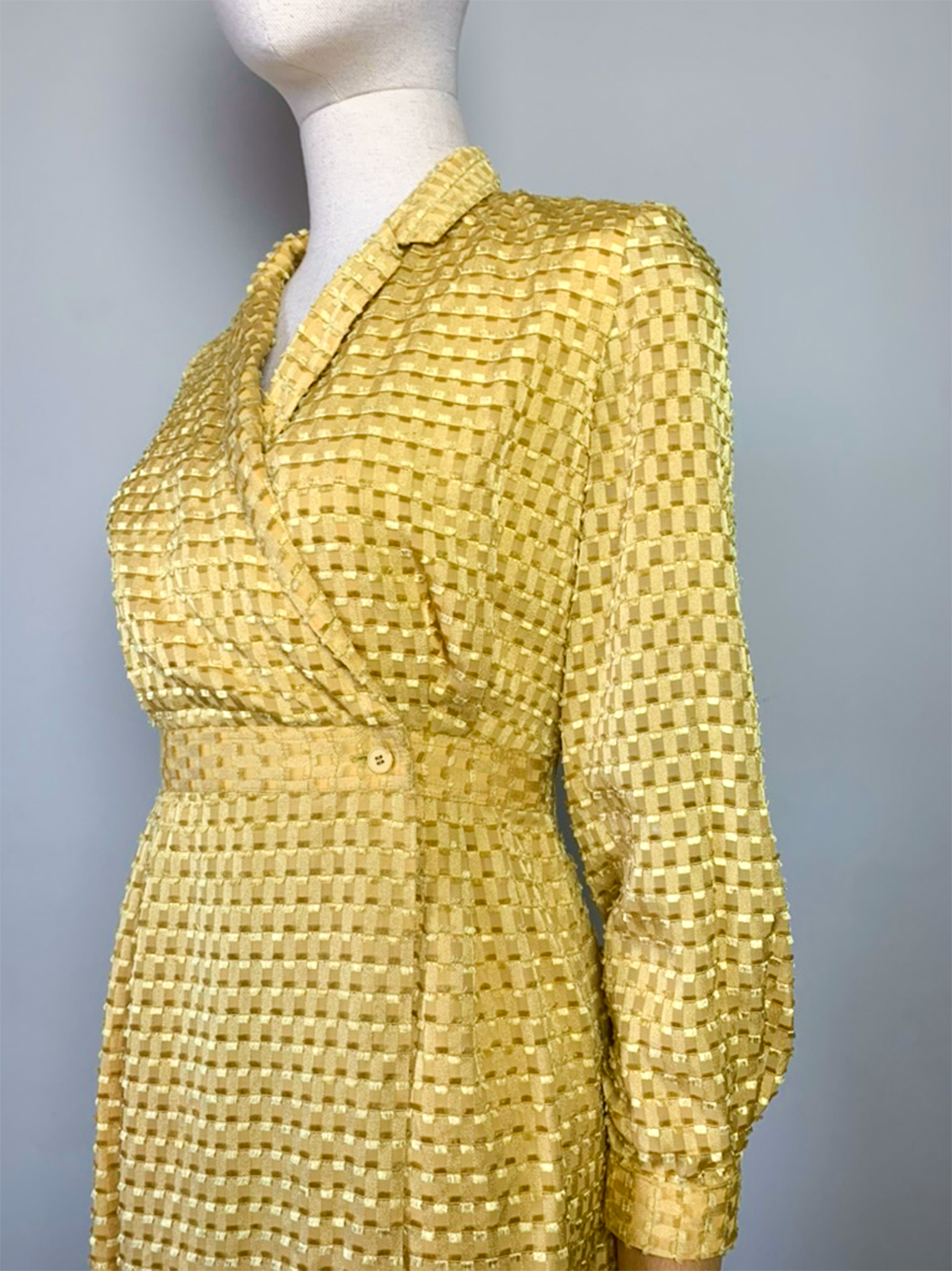 Robe glamour portefeuille jaune scintillante vintage