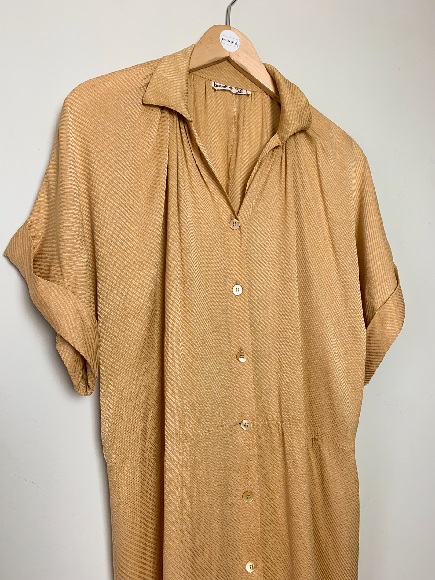 Robe midi fluide manches courtes jaune safran doré vintage Bercher