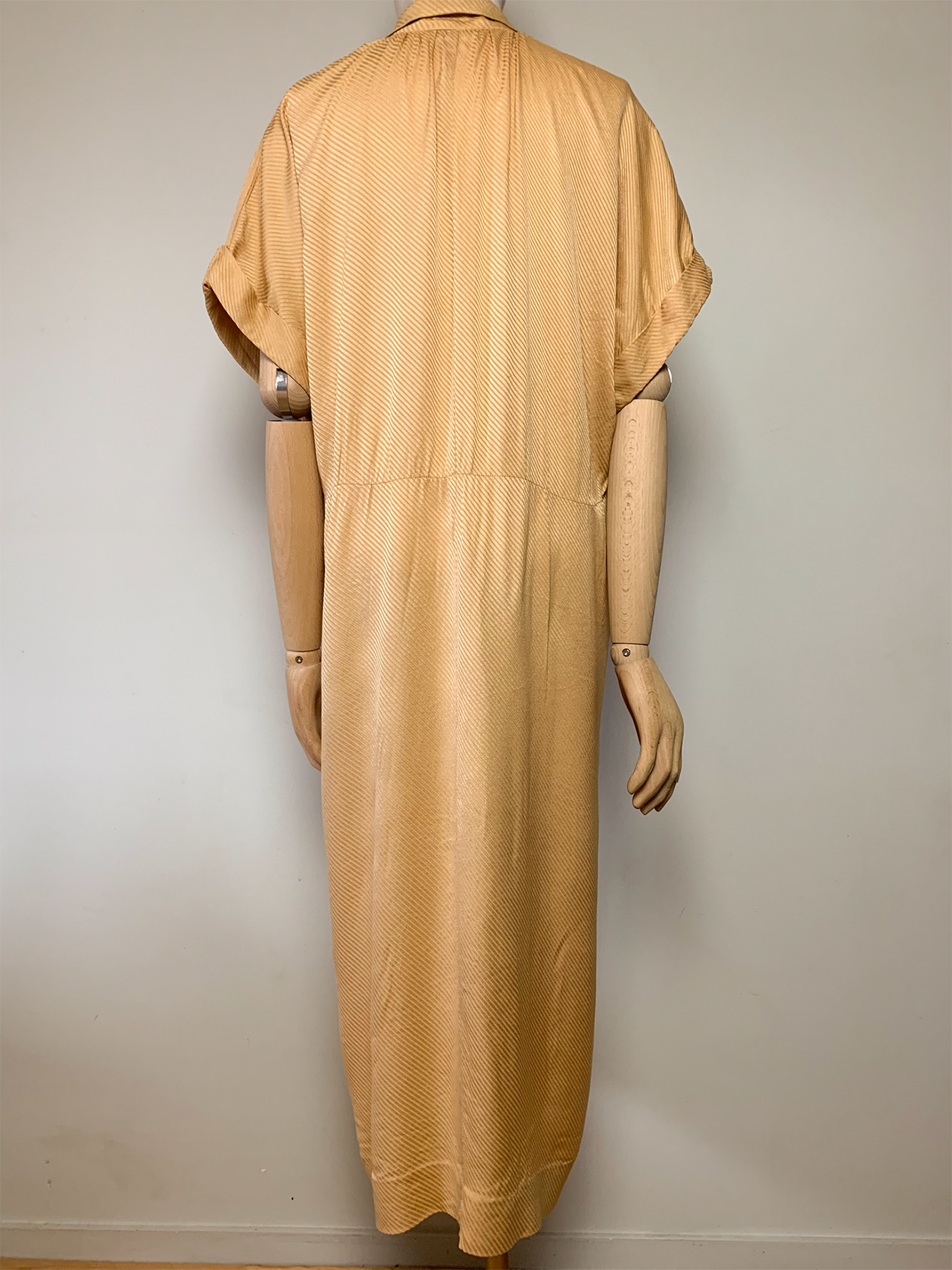 Robe midi fluide manches courtes jaune safran doré vintage Bercher