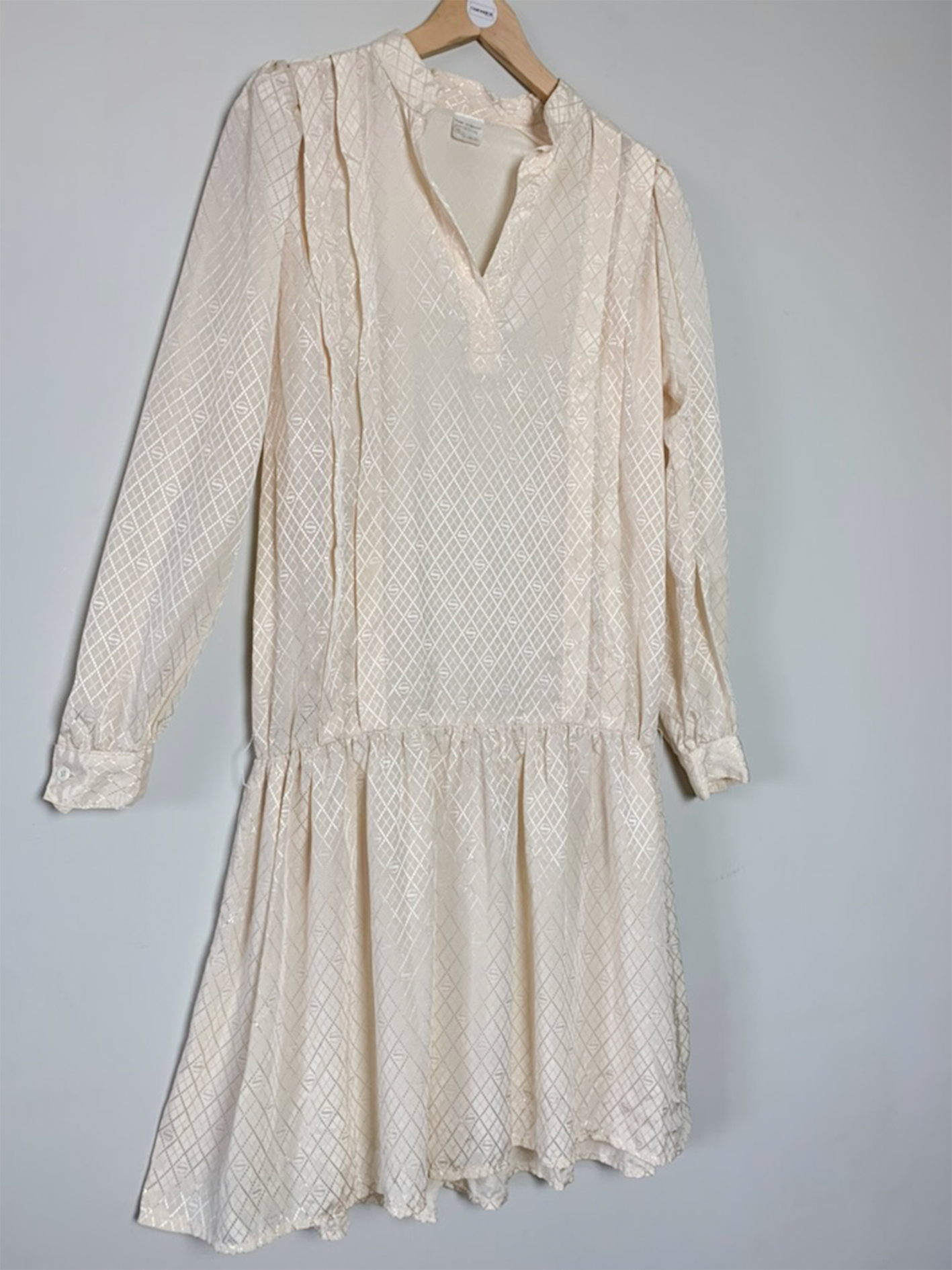 Robe fluide écru satinée vintage