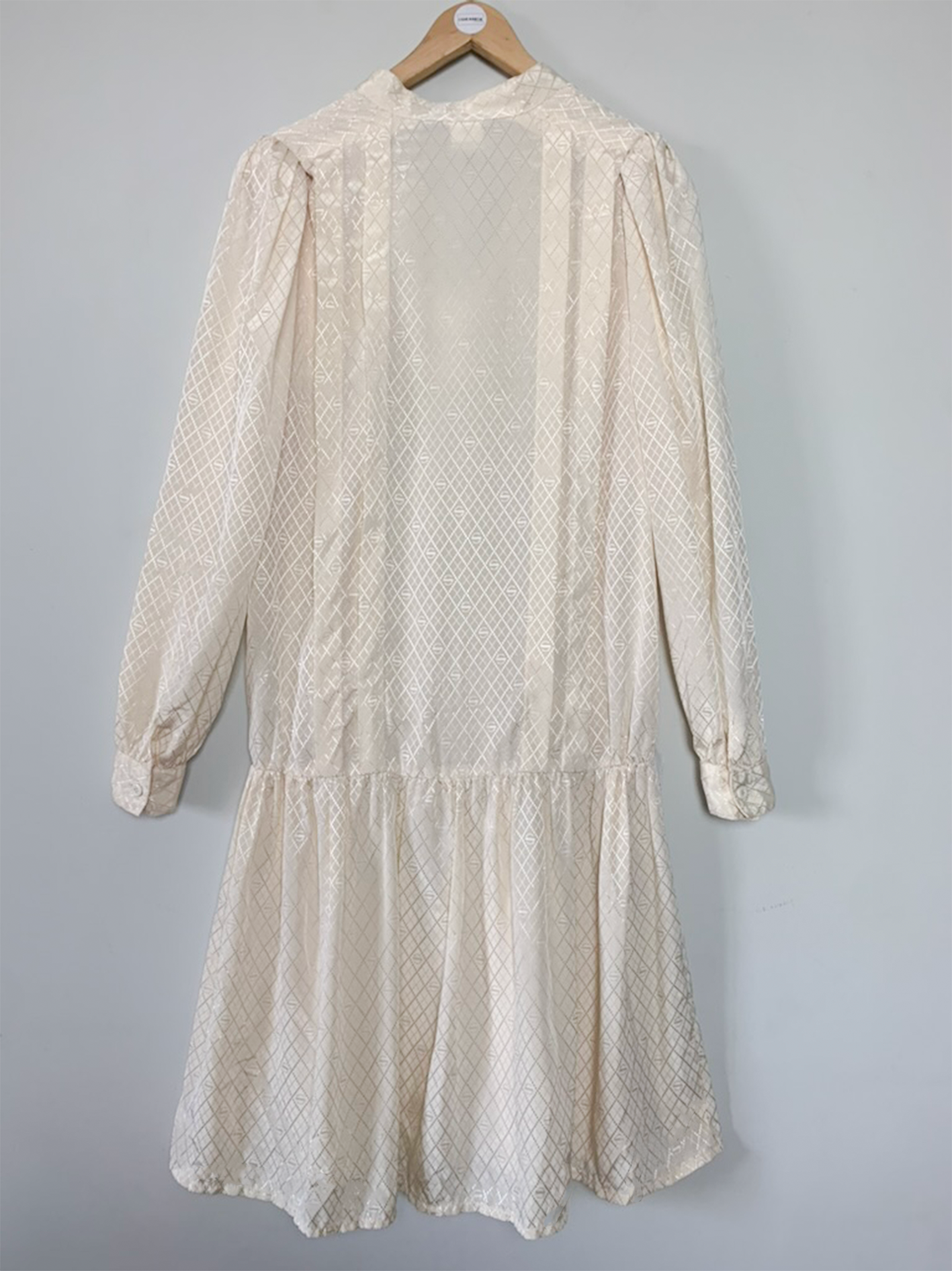 Robe fluide écru satinée vintage