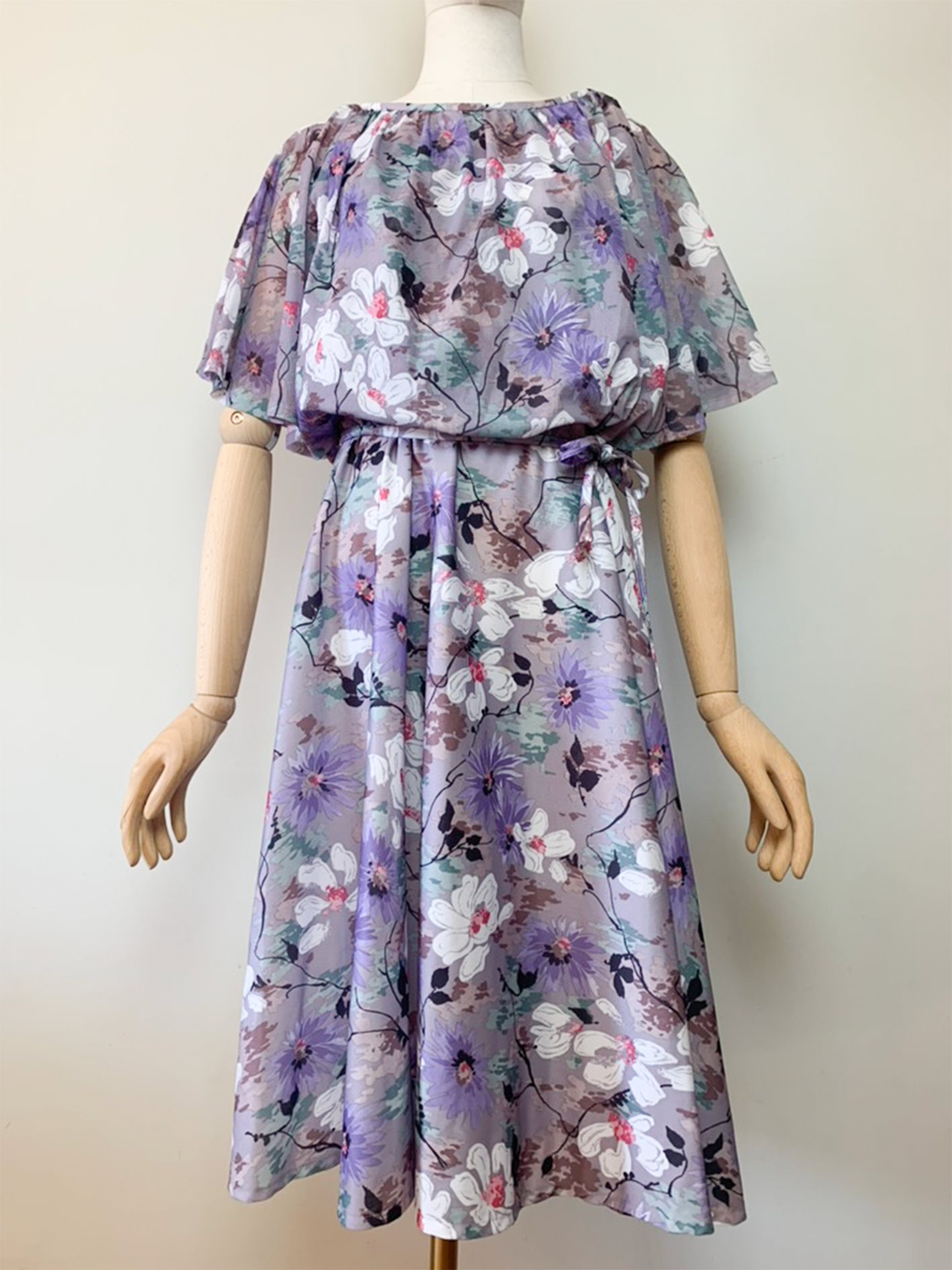 Robe fluide grise motifs fleurs vintage