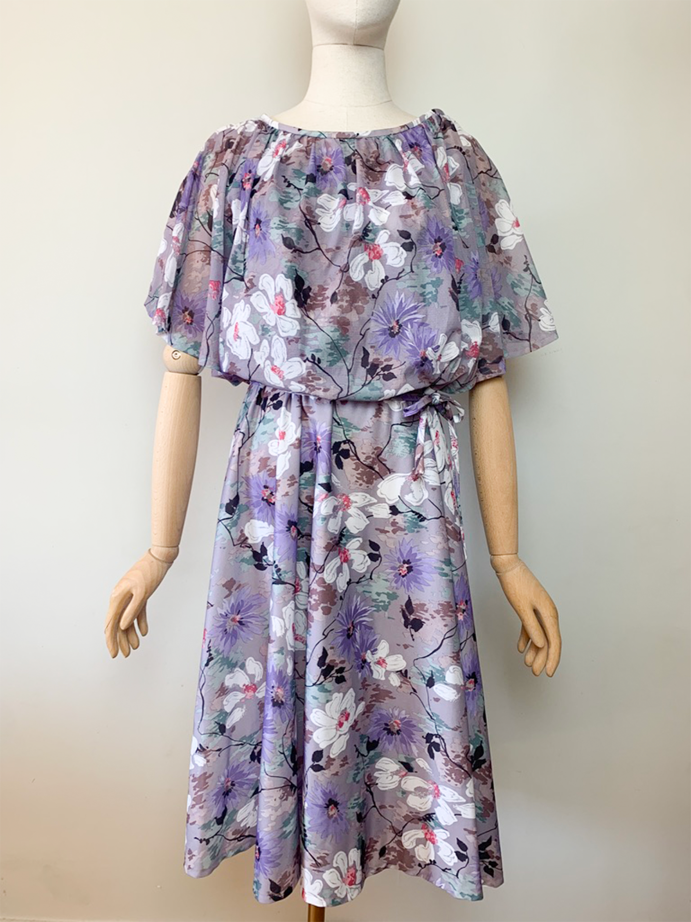 Robe fluide grise motifs fleurs vintage