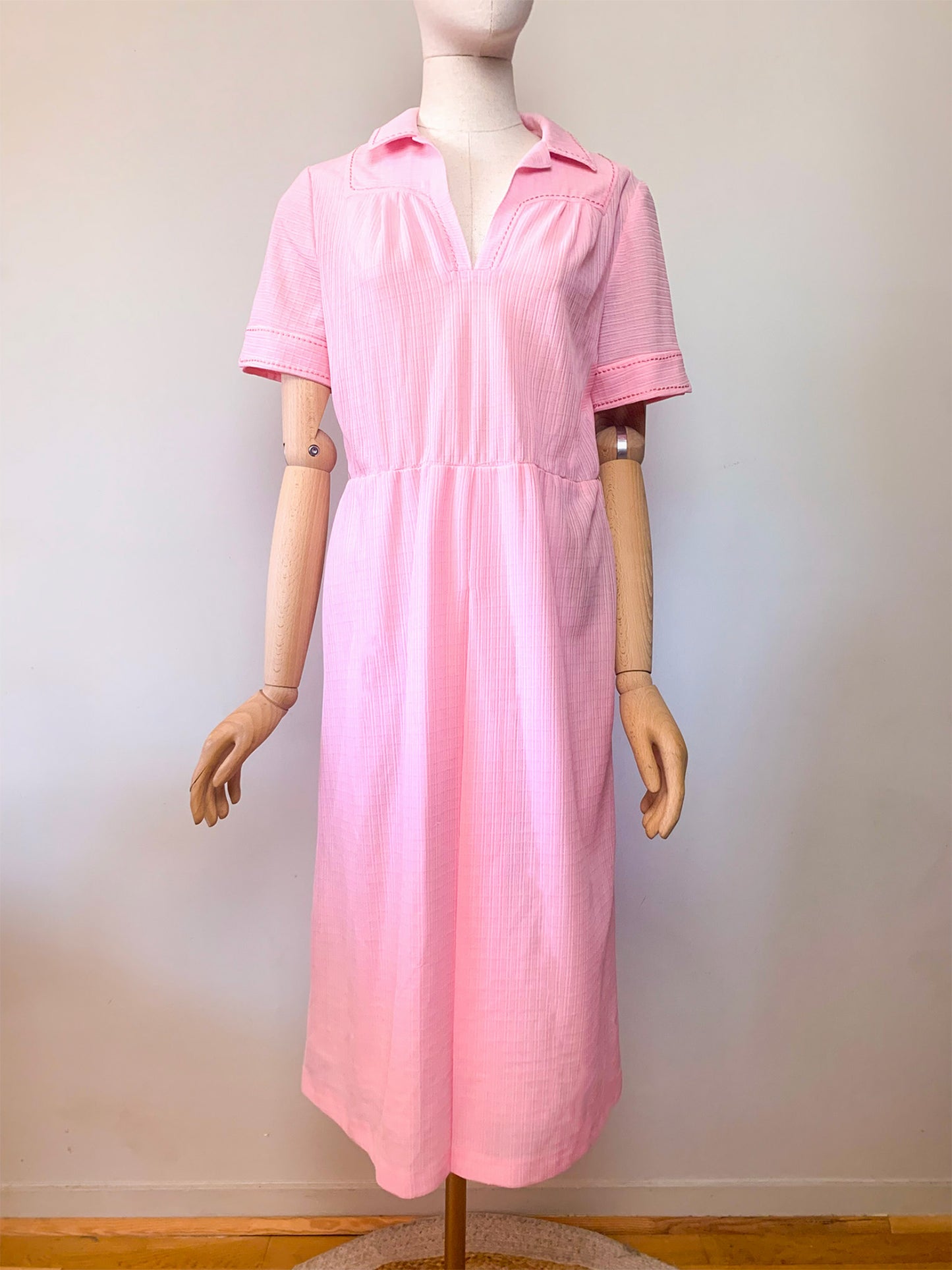 Robe manches courte col chemise rose vintage