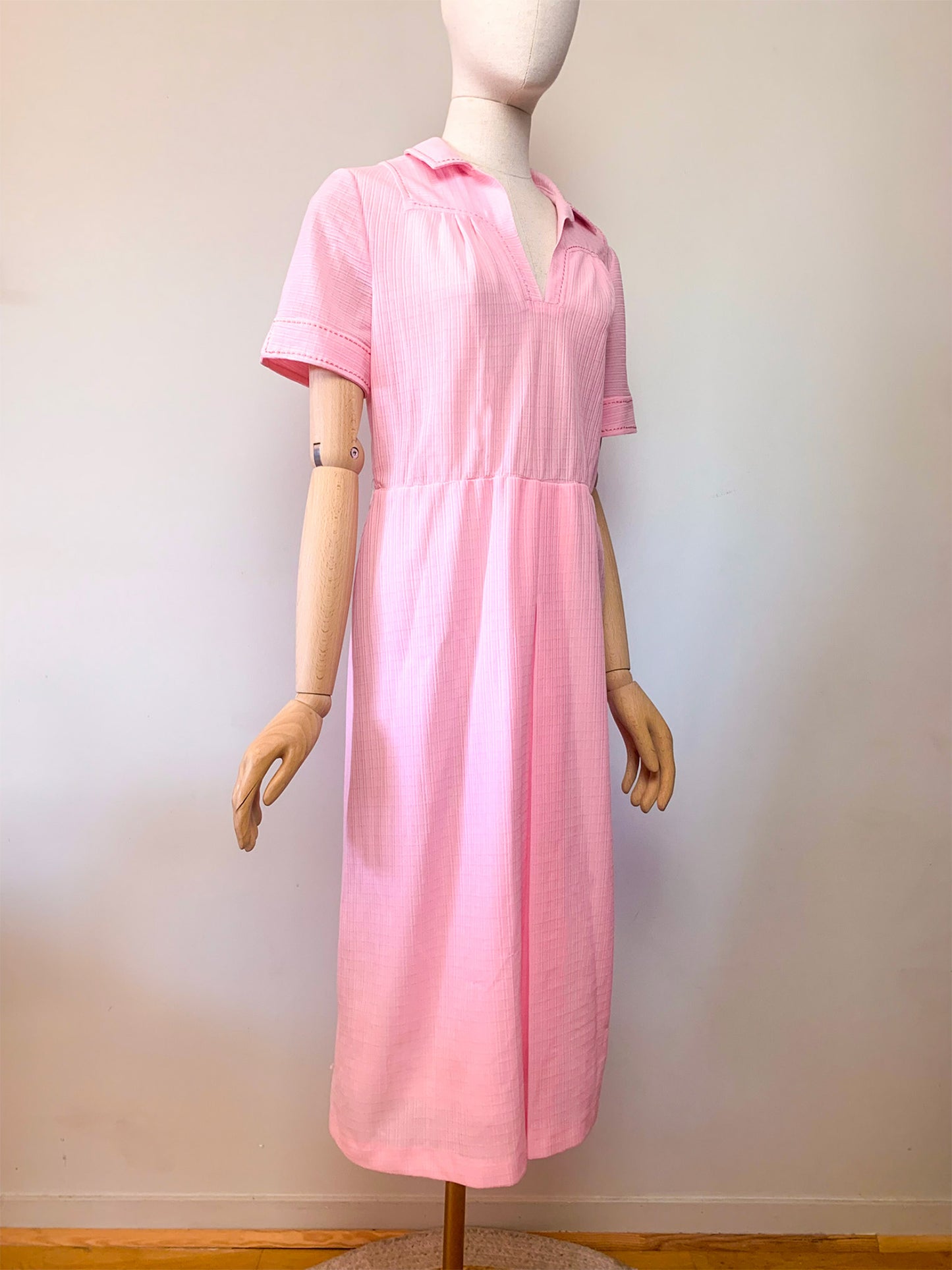 Robe manches courte col chemise rose vintage