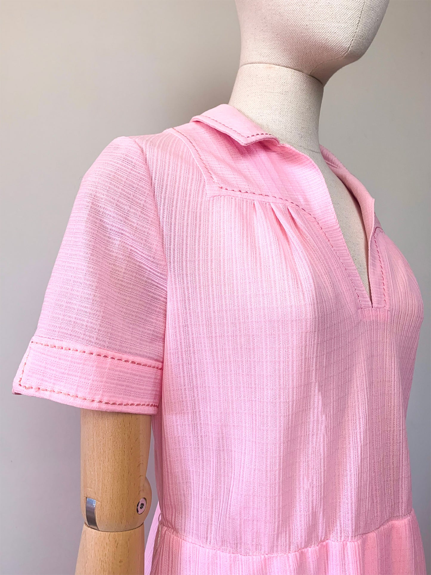 Robe manches courte col chemise rose vintage