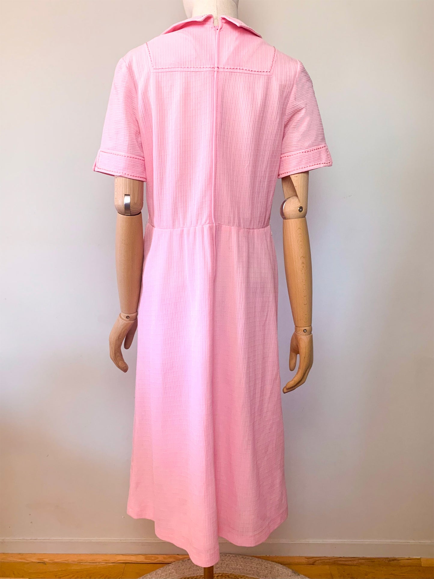 Robe manches courte col chemise rose vintage