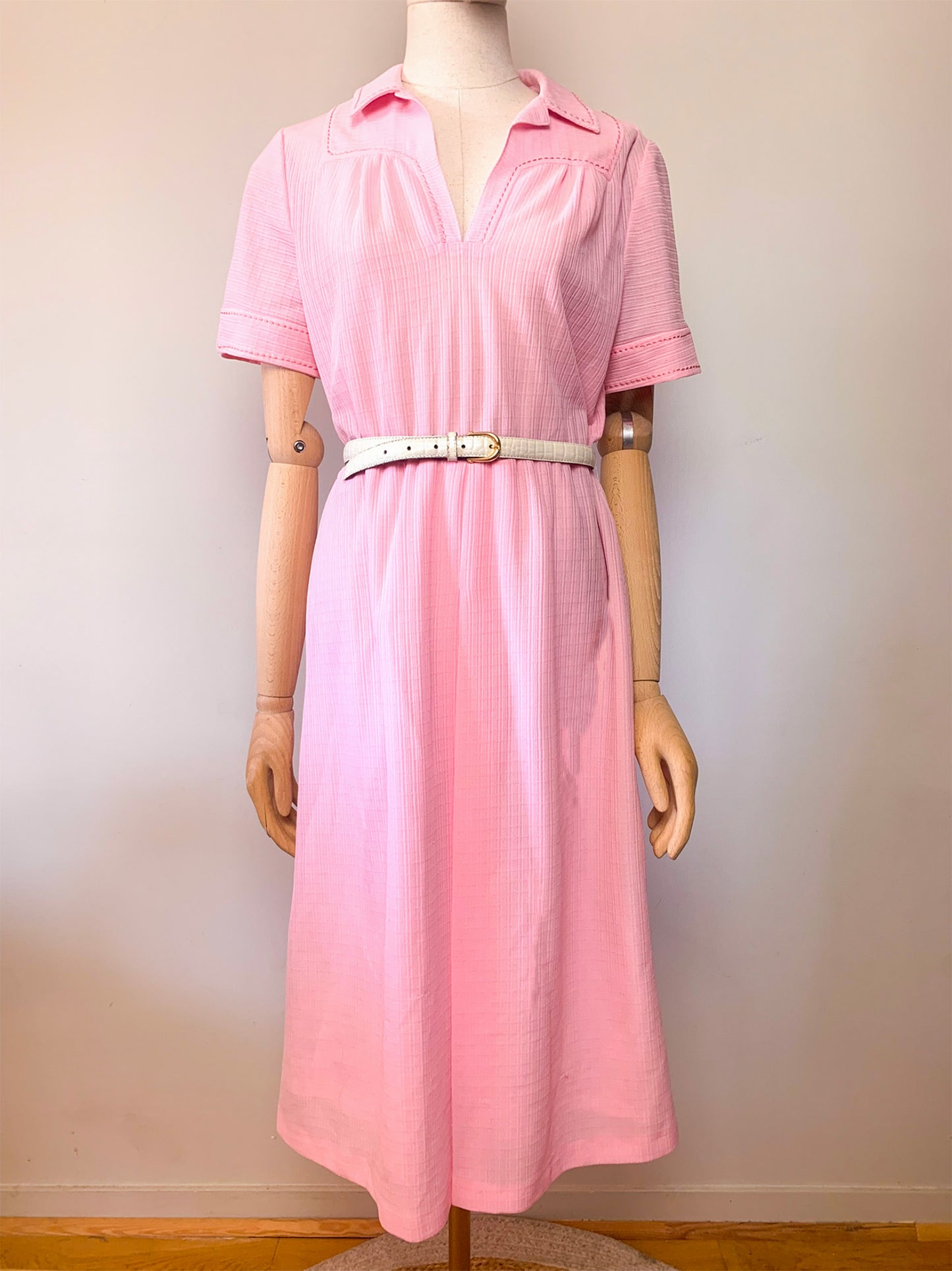 Robe manches courte col chemise rose vintage