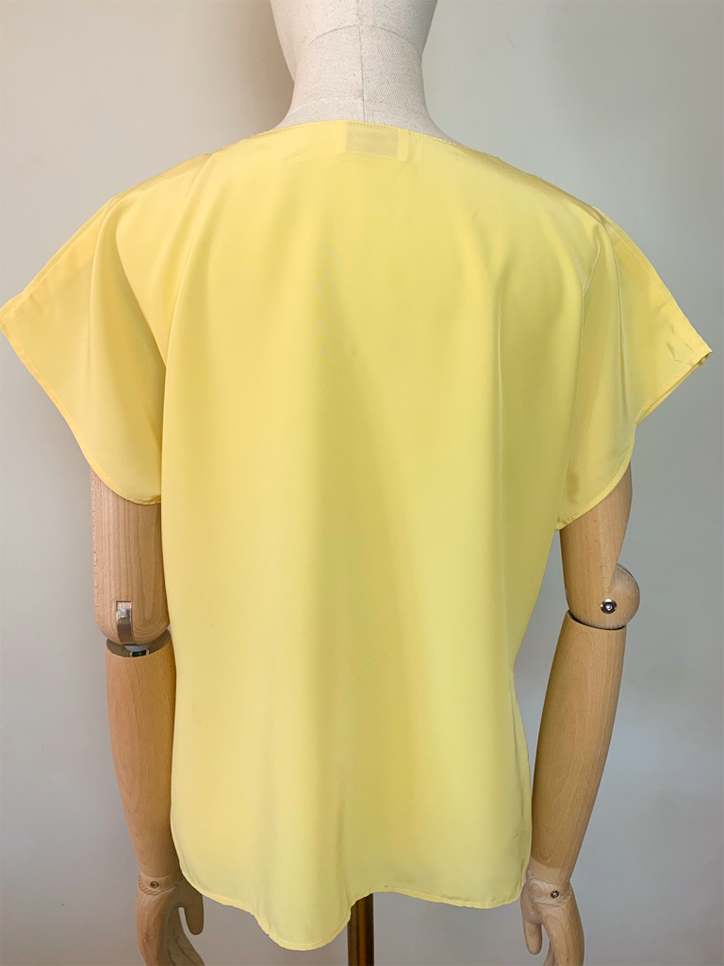 Blouse jaune manches courtes avec détails brodés vintage Picwick