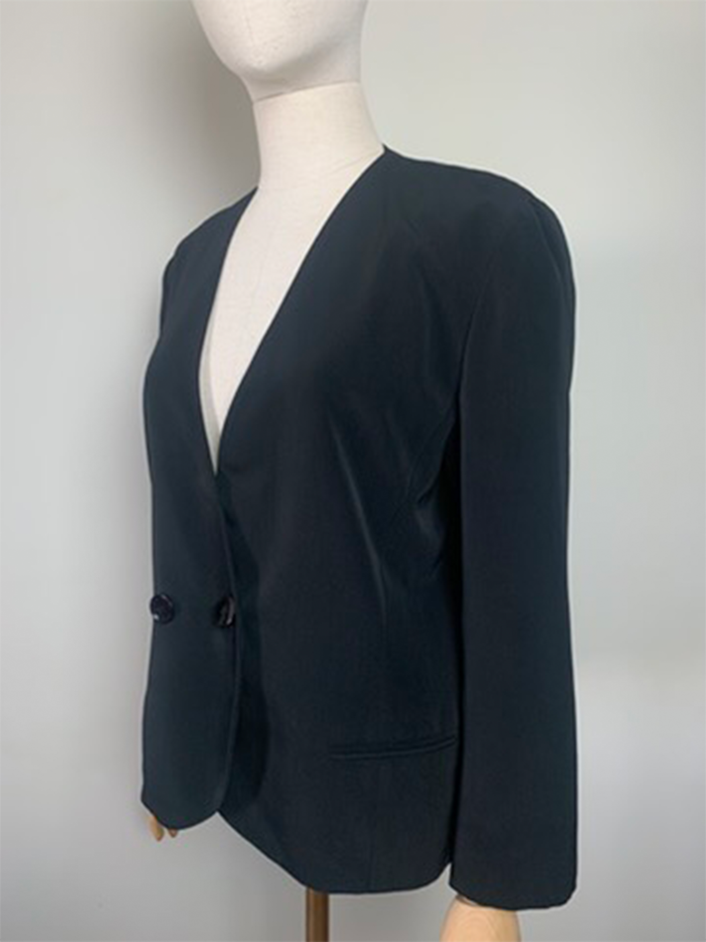 Veste noire vintage Spécifique