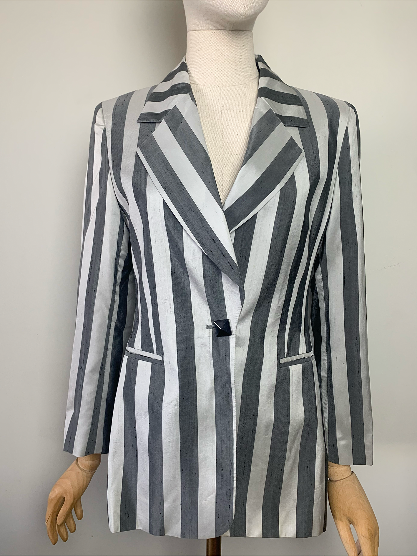 Veste rayée grise en mélange soie Gianfranco Ferre