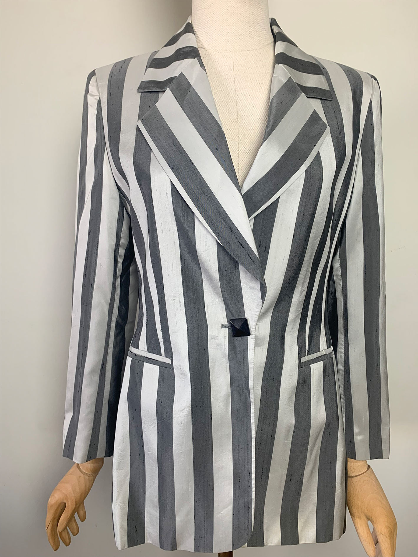 Veste rayée grise en mélange soie Gianfranco Ferre