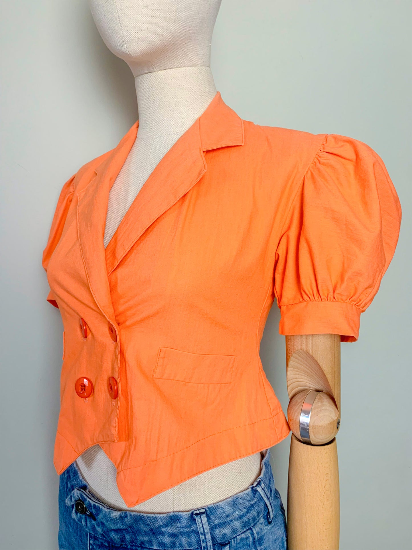 Veste courte orange cintrée vintage