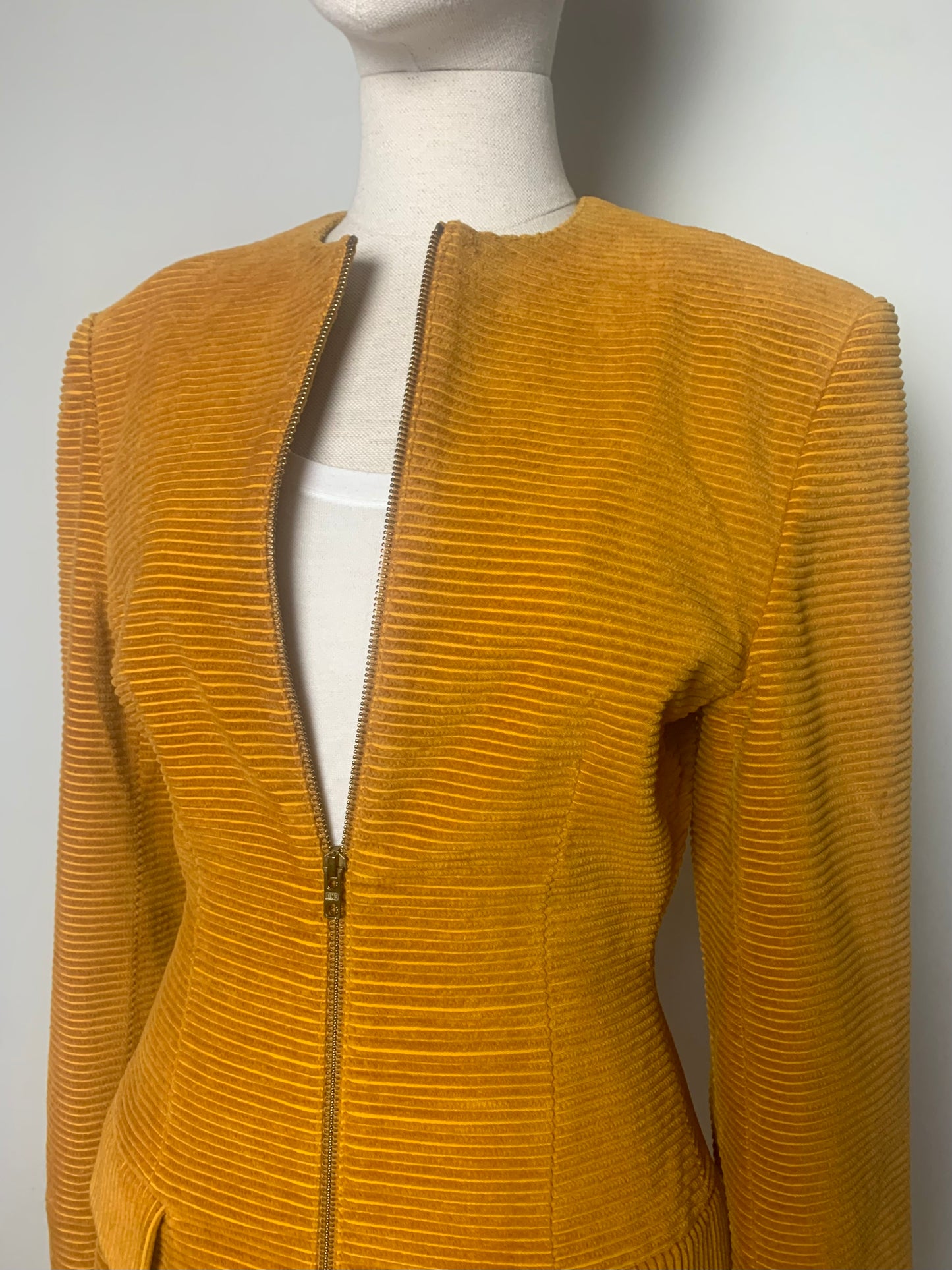 Veste Vintage Angelo Tarlazzi en Velours Côtelé - Jaune Moutarde - T. 38