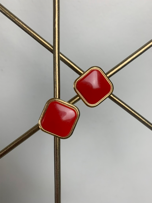 Boucles d’oreilles clips forme carrée losange rouge et dorée vintage