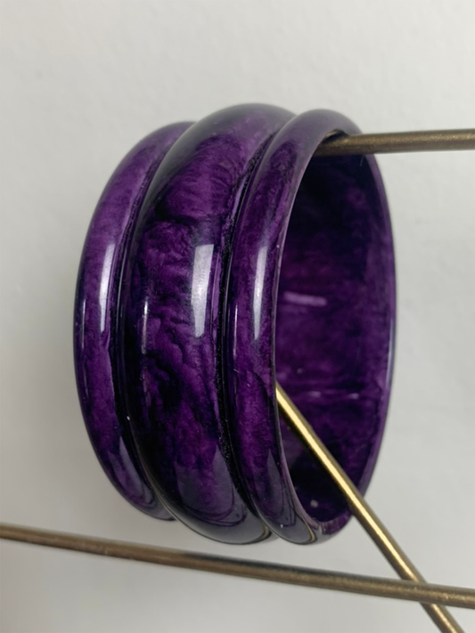 Bracelet manchette violet avec marbrures vintage
