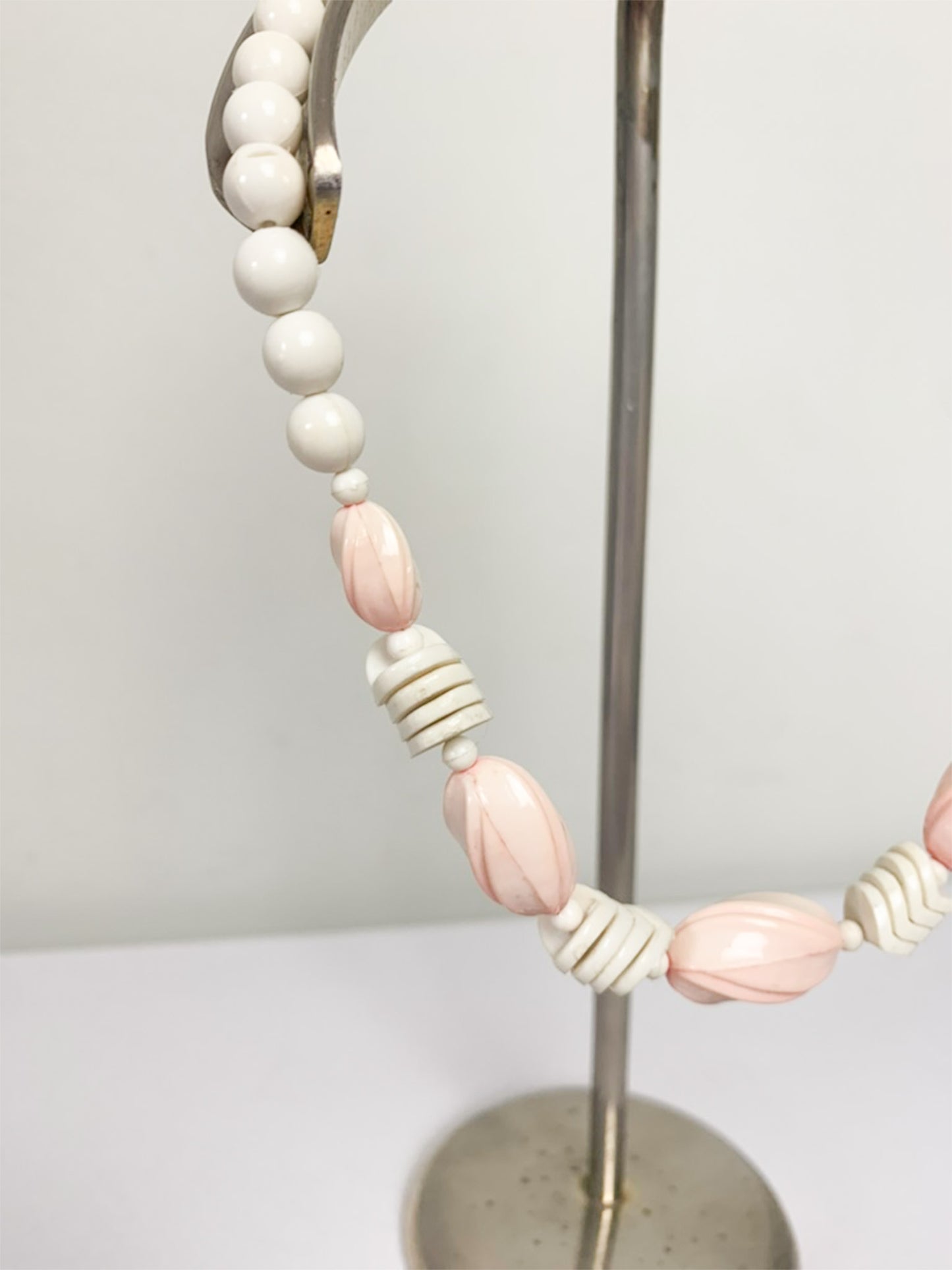 Collier Vintage Années 60 - Perles Roses et Crème - Fantaisie