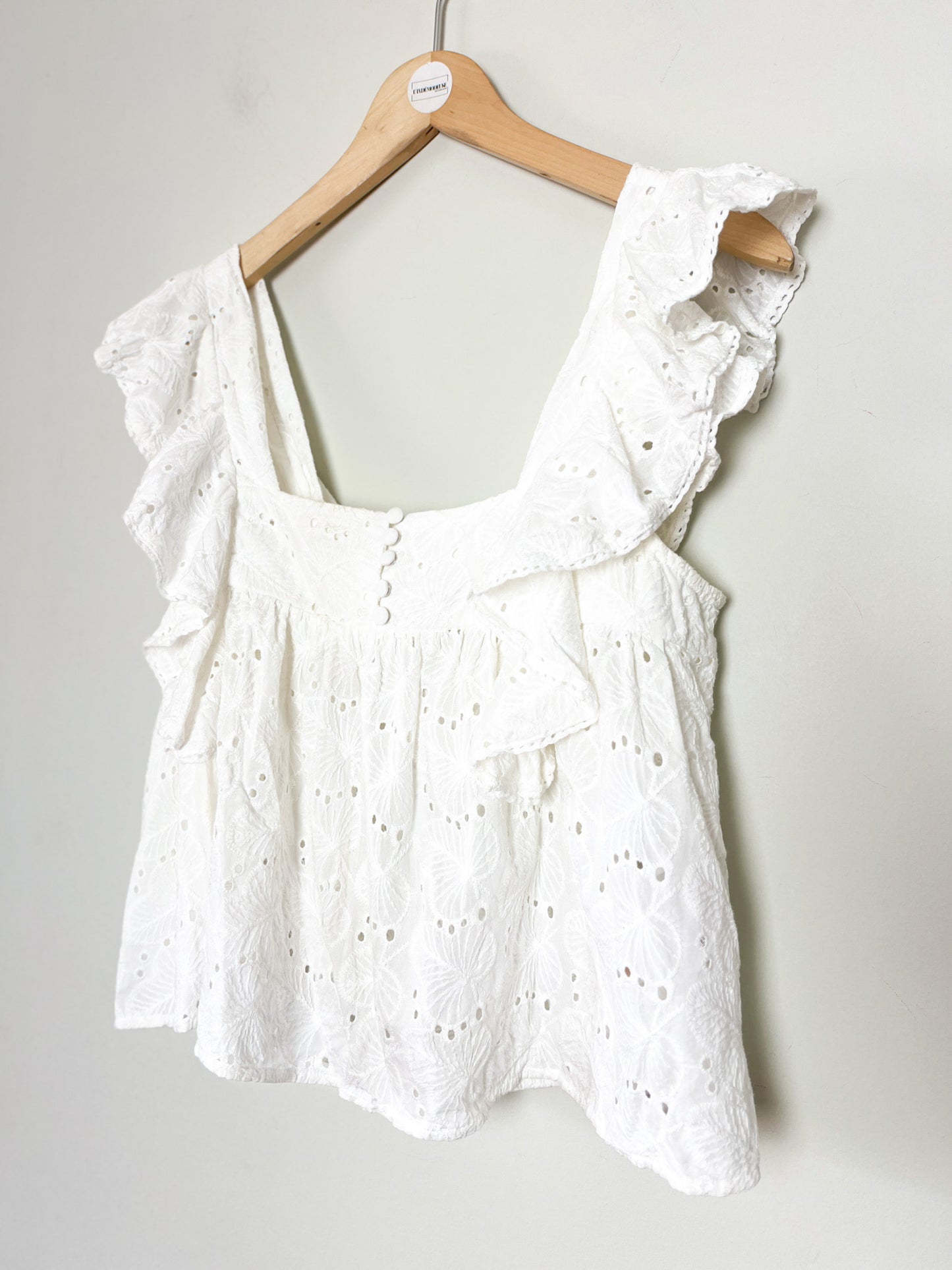 Blouse blanche broderie anglaise à volants – Esprit vintage romantique