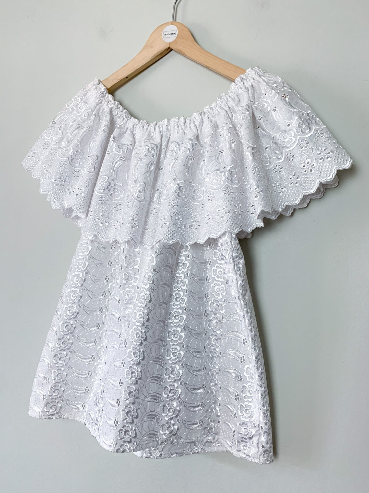 Blouse Vintage Années 70 80 – Épaules dénudées Broderies Anglaises & Volants - Blanche - T. 36/38