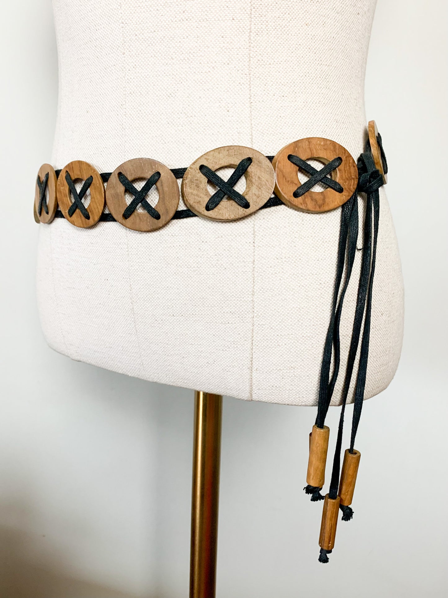 Ceinture Vintage Années 70 en Bois Artisanal – Multi-essences – Taille 75 (Ajustable)