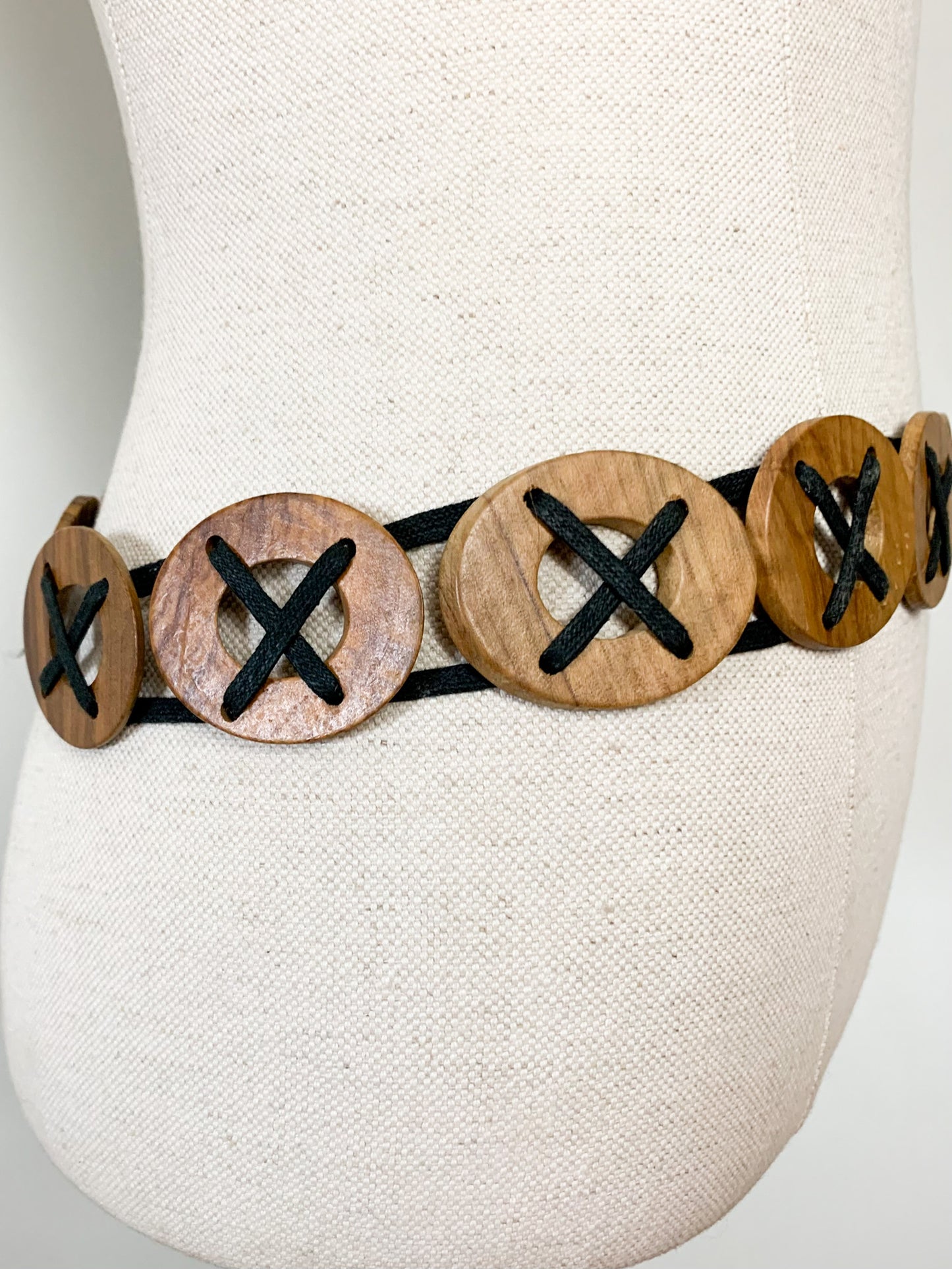 Ceinture Vintage Années 70 en Bois Artisanal – Multi-essences – Taille 75 (Ajustable)