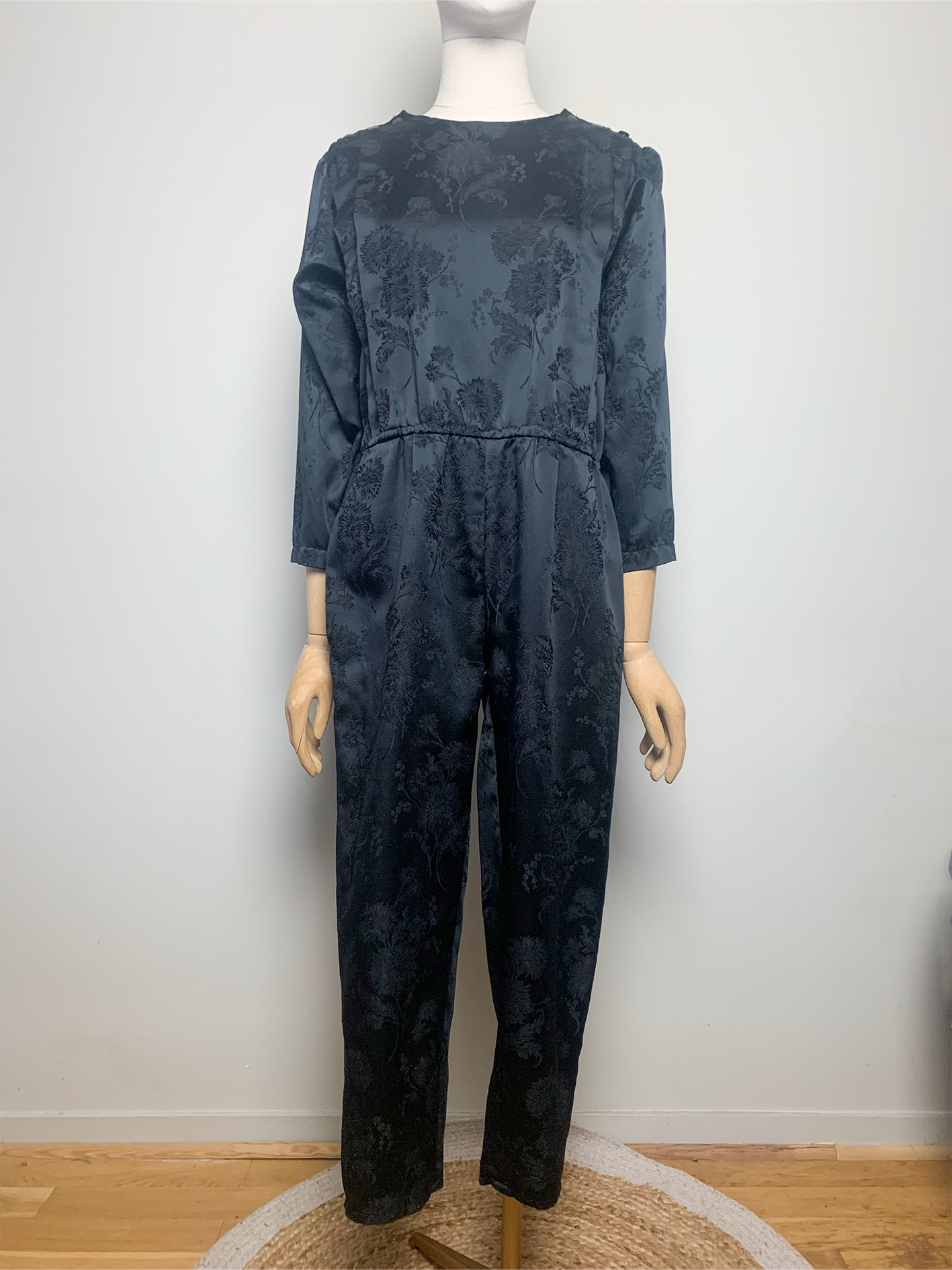 Combipantalon fluide noir surimprimé fleurs vintage Marely’s