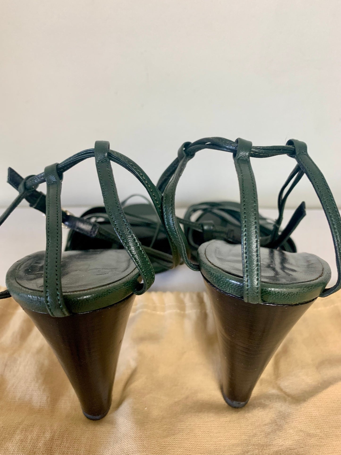 Escarpins Salomés Burberry Vintage - 100% Cuir Vert - Made in Italy - P. 39 IT/ 38 FR