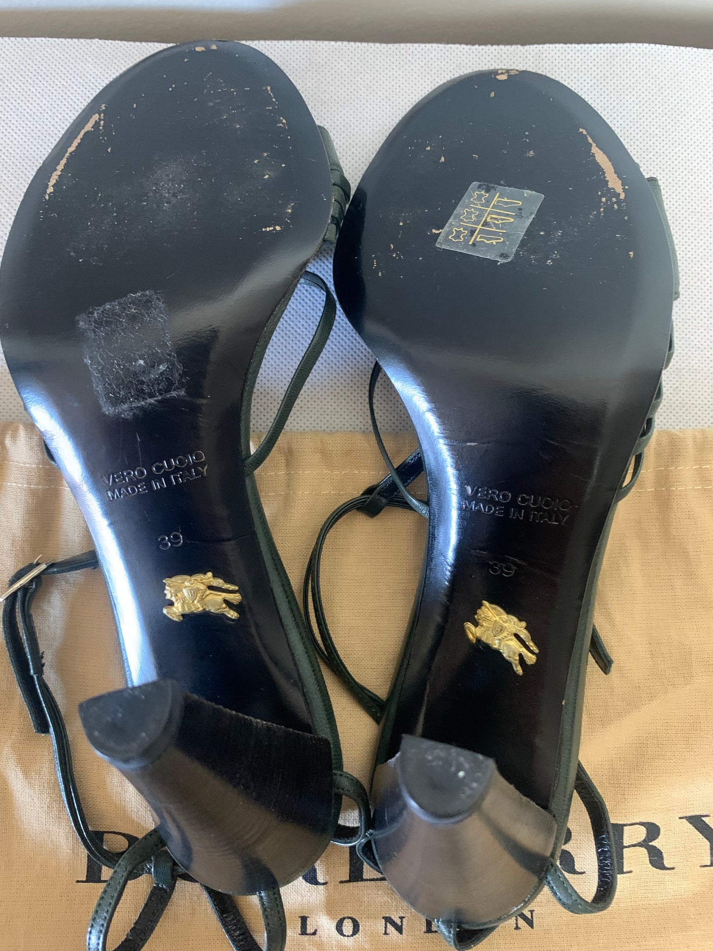 Escarpins Salomés Burberry Vintage - 100% Cuir Vert - Made in Italy - P. 39 IT/ 38 FR