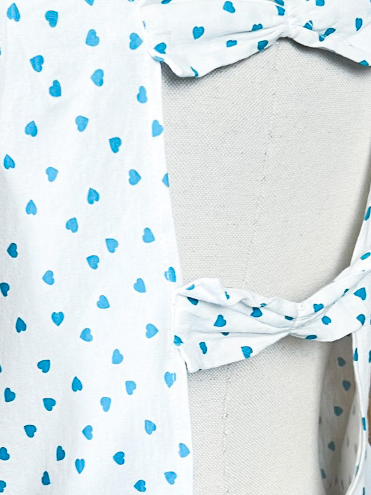 Débardeur Vintage Années 80 90 Dos Nu à Nœuds Imprimé Cœurs bleu turquoise – Fabriqué en France – T36/38