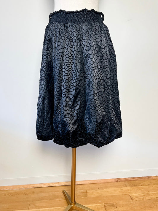 Jupe Vintage Noire Satinée Coupe Boule - Motifs Velours Goutte - Fabriqué France T 34/36