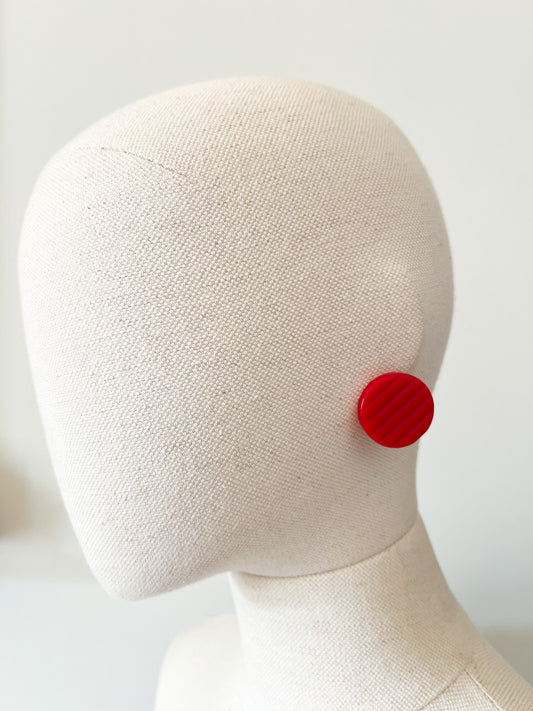 Boucles d'Oreilles Clips Vintage Années 80 Rouge – Pastilles Graphiques Striées – Plastique