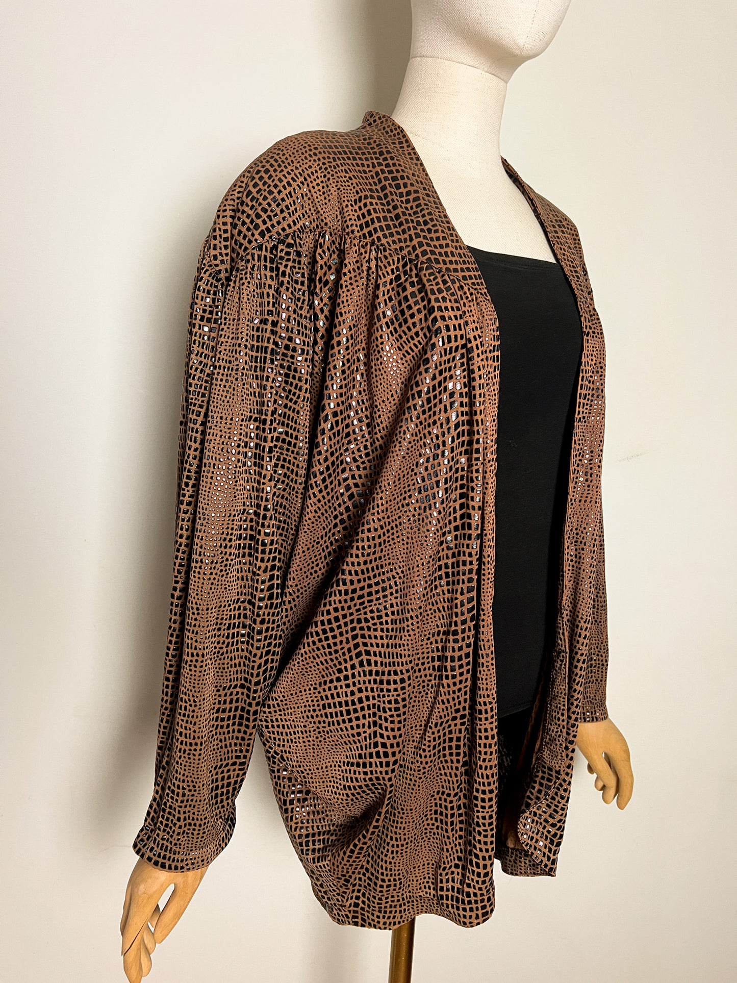 Cardigan Veste Vintage Années 80 - Manches Chauve-Souris - Épaulettes - Imprimé Relief Babu T40
