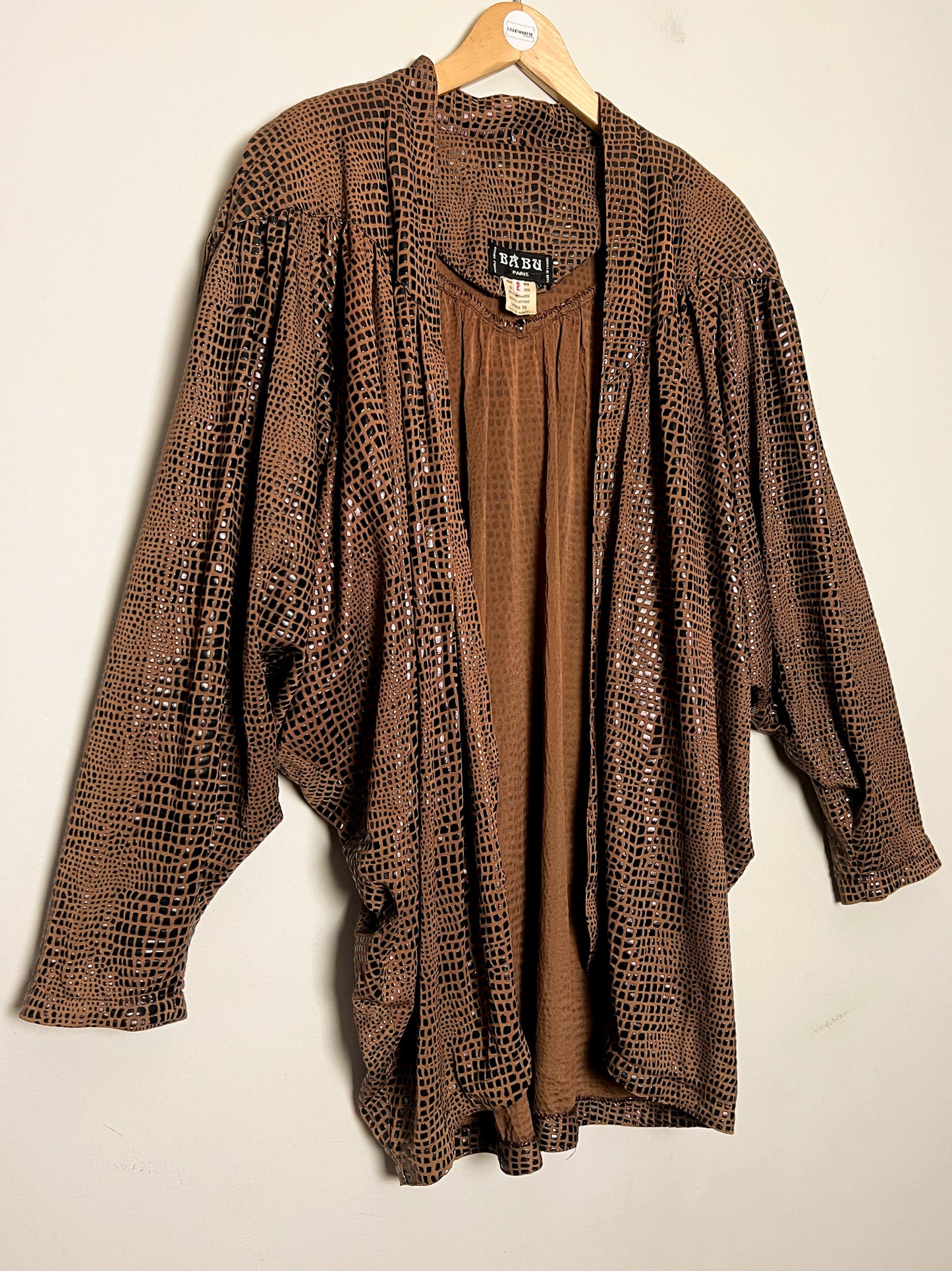 Cardigan Veste Vintage Années 80 - Manches Chauve-Souris - Épaulettes - Imprimé Relief Babu T40