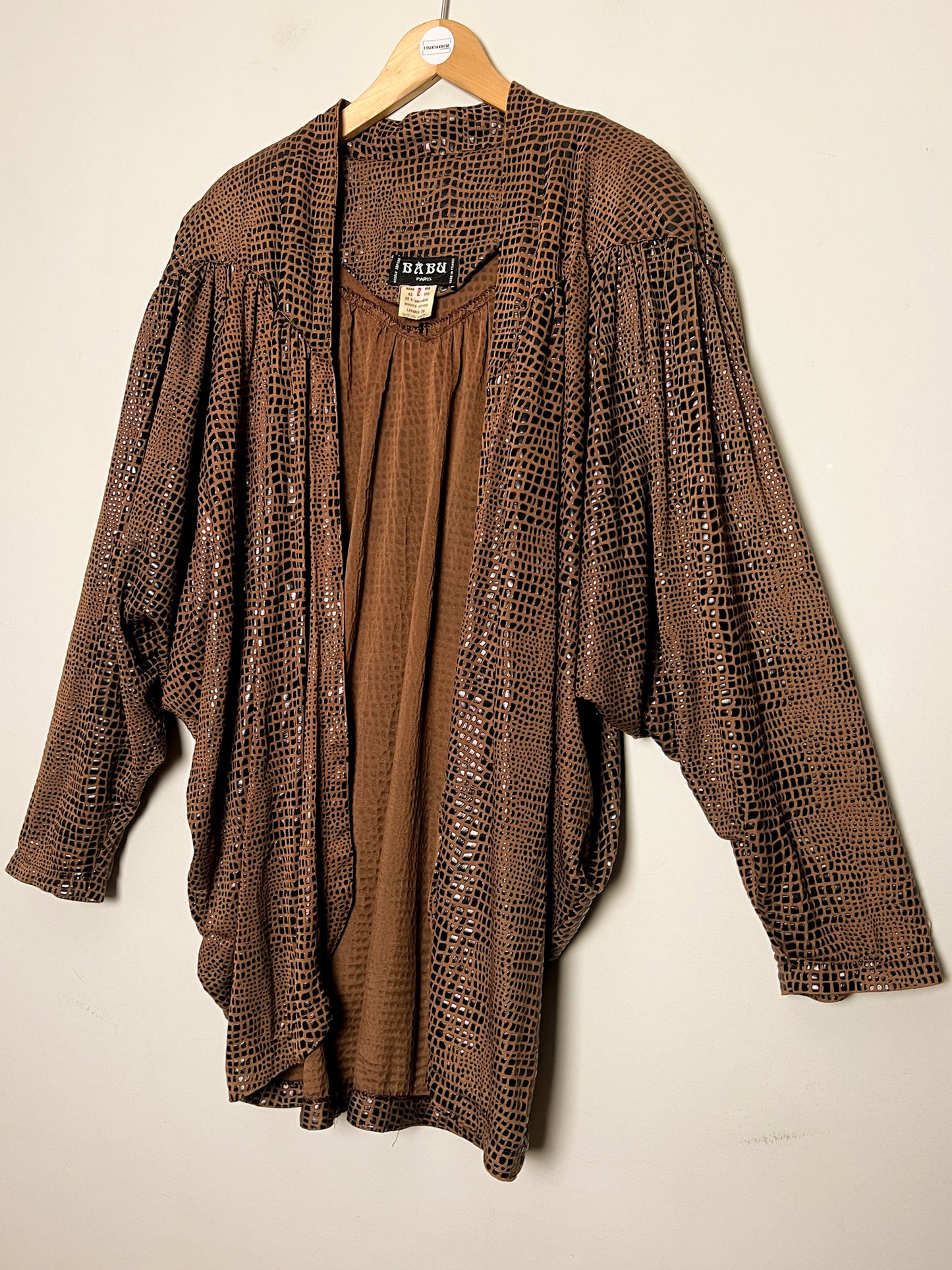 Cardigan Veste Vintage Années 80 - Manches Chauve-Souris - Épaulettes - Imprimé Relief Babu T40