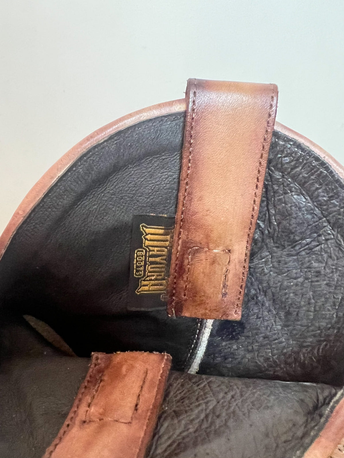Boots Santiags Mayura Boots Cuir Patiné Marron & Surpiqûres Étoiles – P.37