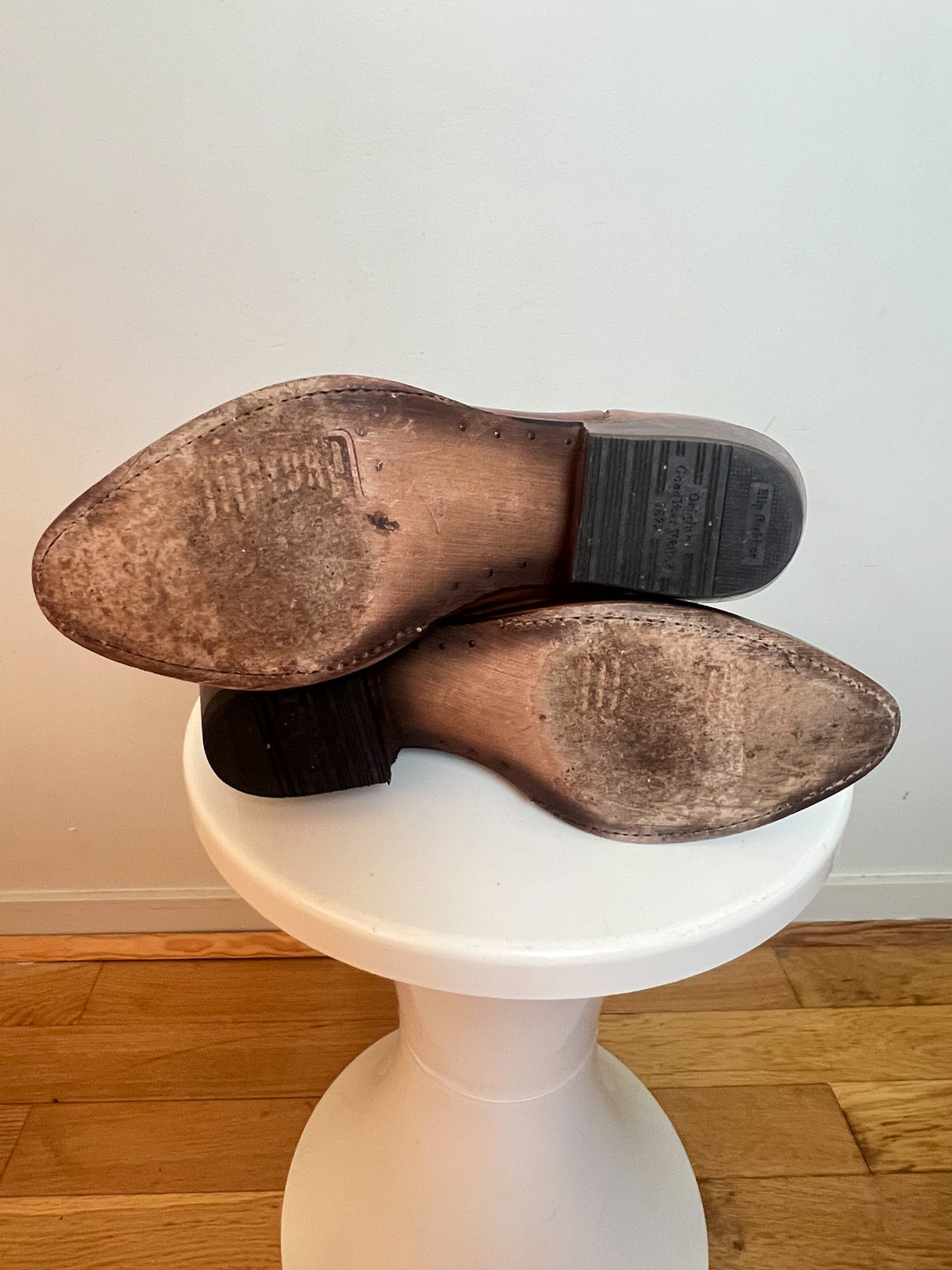 Boots Santiags Mayura Boots Cuir Patiné Marron & Surpiqûres Étoiles – P.37
