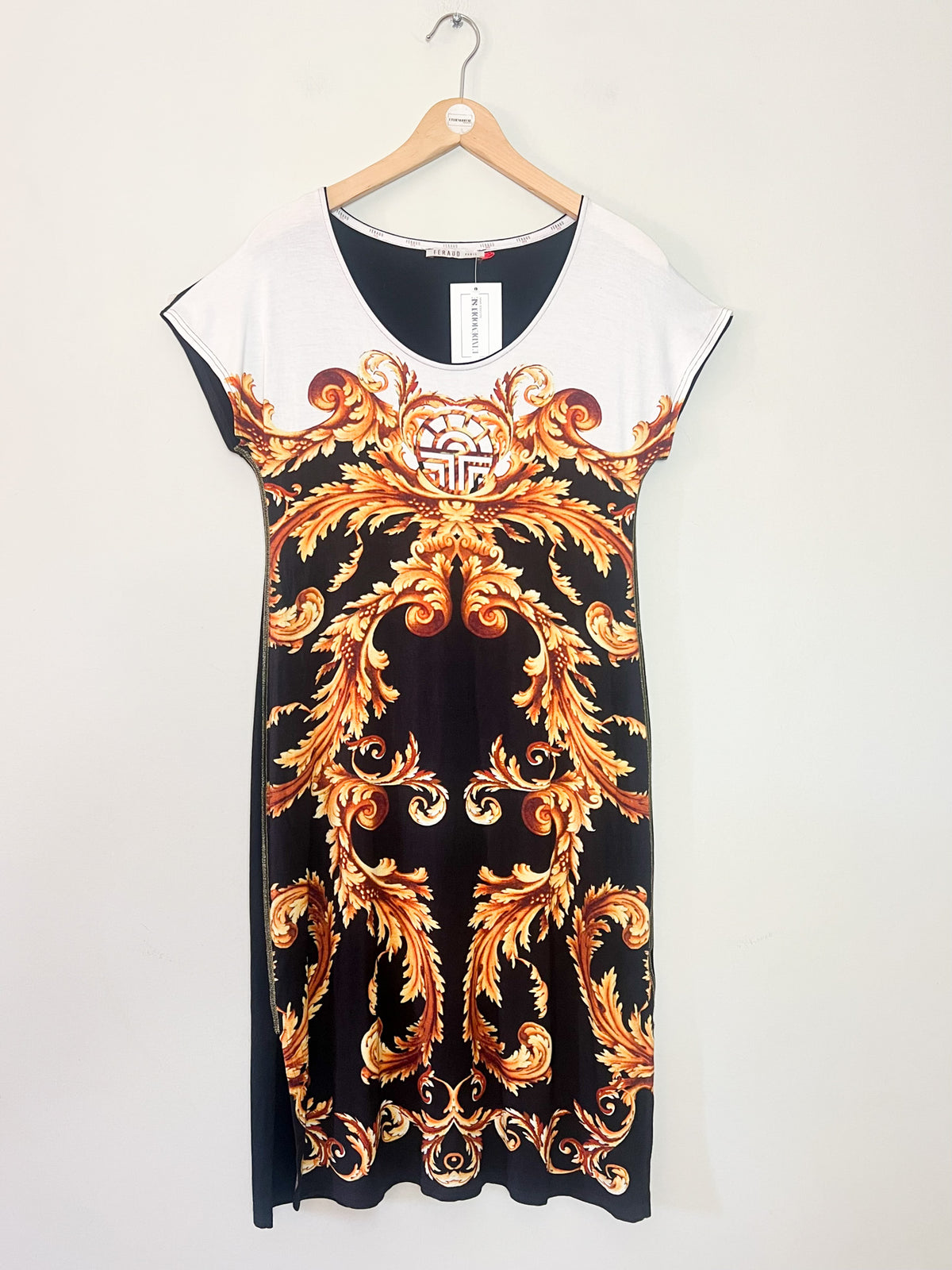 Robe vintage 90s/2000s Louis Féraud à imprimé baroque & liseré doré