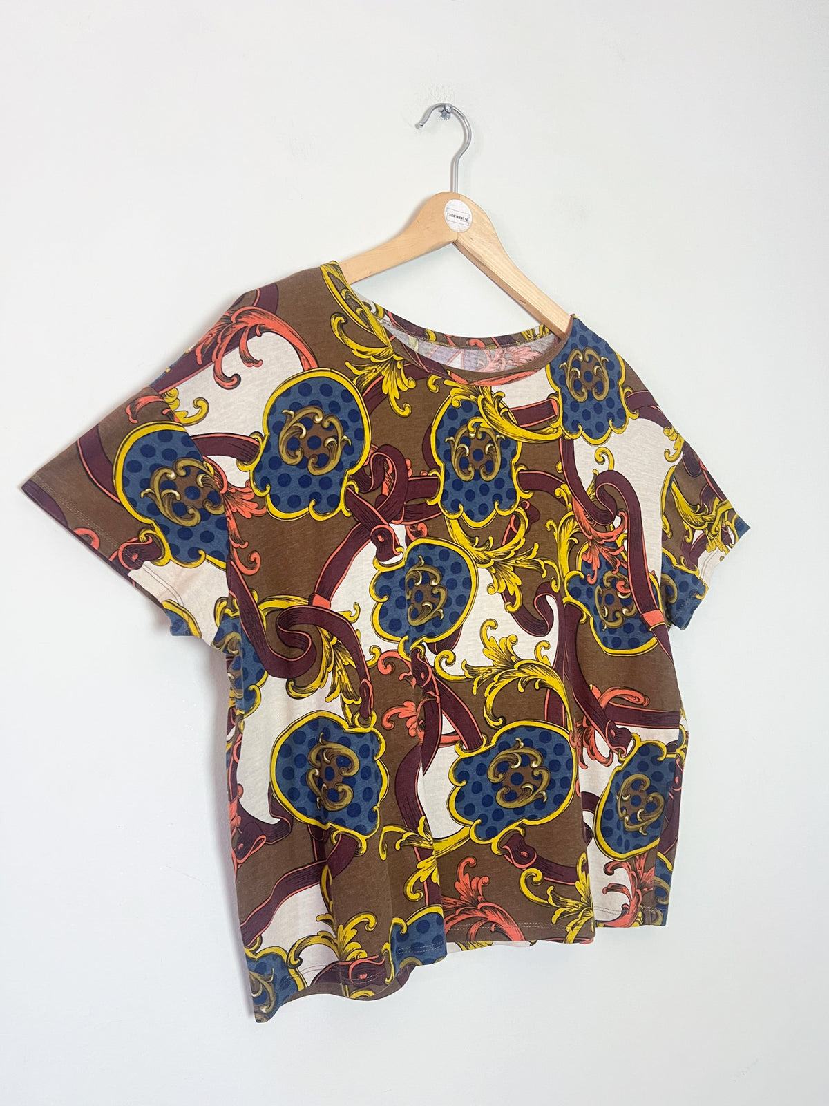 T-shirt Manches Courtes Vintage Imprimé Foulard Baroque – Coupe Boxy – Taille 38/40