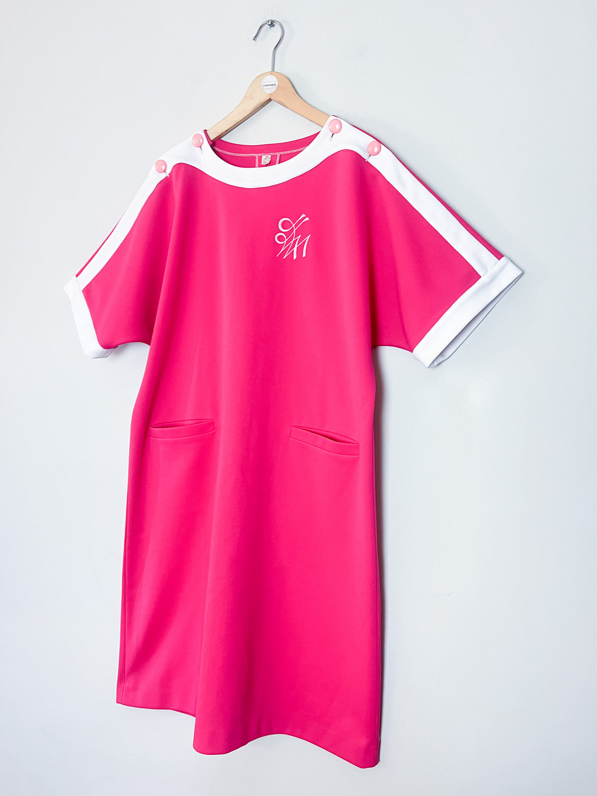 Robe chasuble vintage années 70 rose fuchsia & blanche Febvay – Fabriquée en France -T42/44