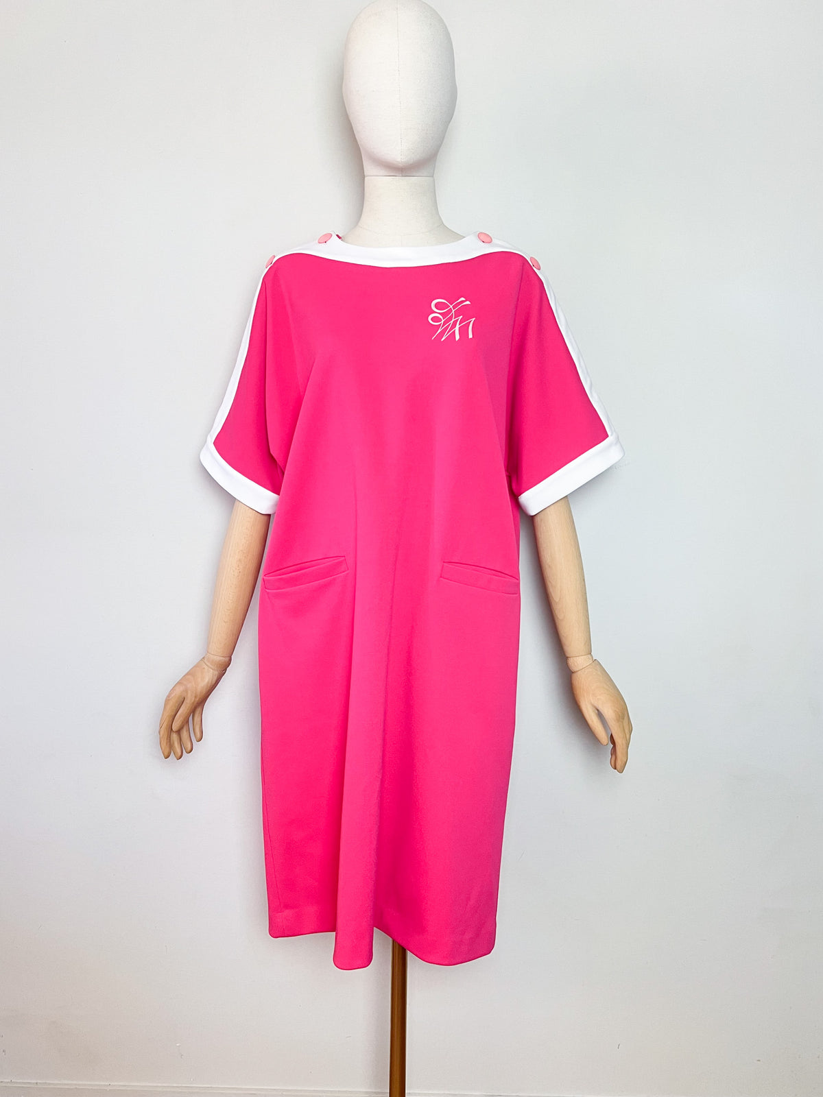 Robe chasuble vintage années 70 rose fuchsia & blanche Febvay – Fabriquée en France -T42/44